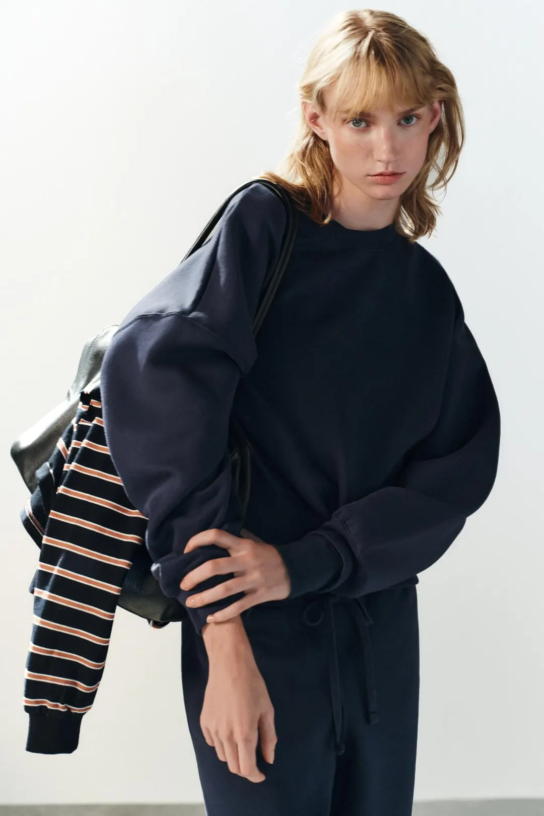 Базовый плюшевый свитшот, Zara