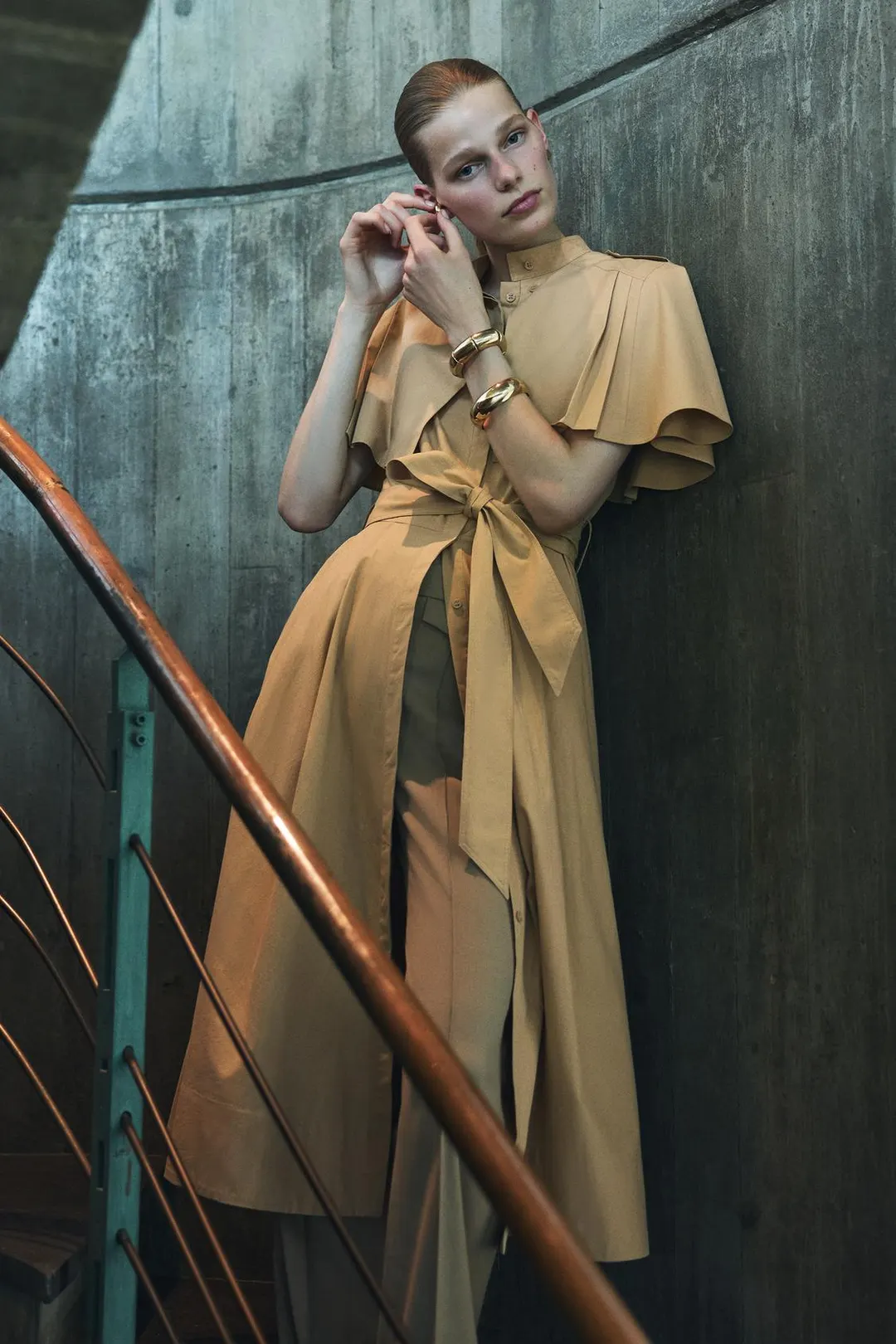 Платье-рубашка с кейпом ZW Collection, Zara
