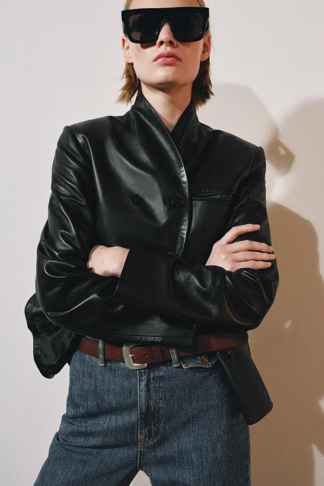 Ремень из 100% кожи с металлической пряжкой, Zara
