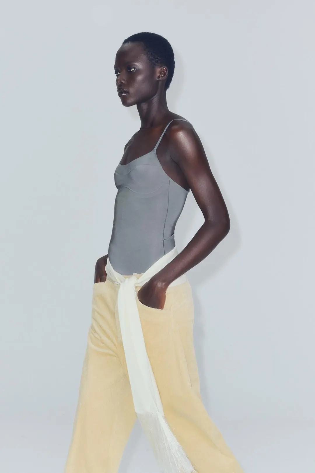 Топ на бретелях с декоративными швами, Zara