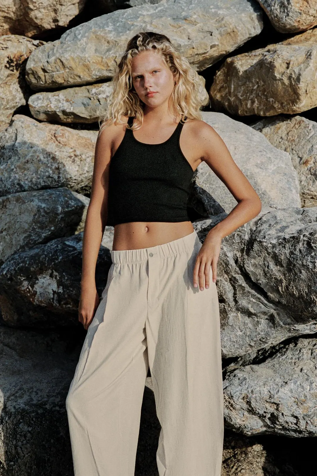 Брюки укороченные на резинке, Zara