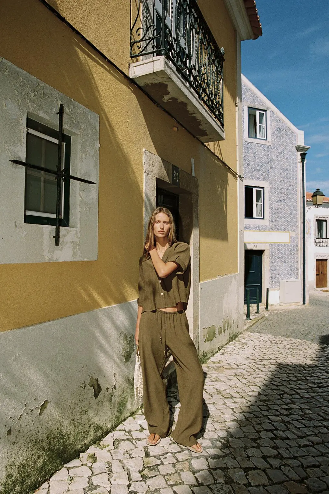Струящиеся брюки прямого кроя, Zara