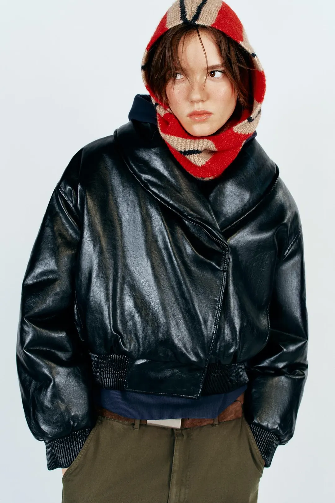 Утепленный анорак под кожу, Zara