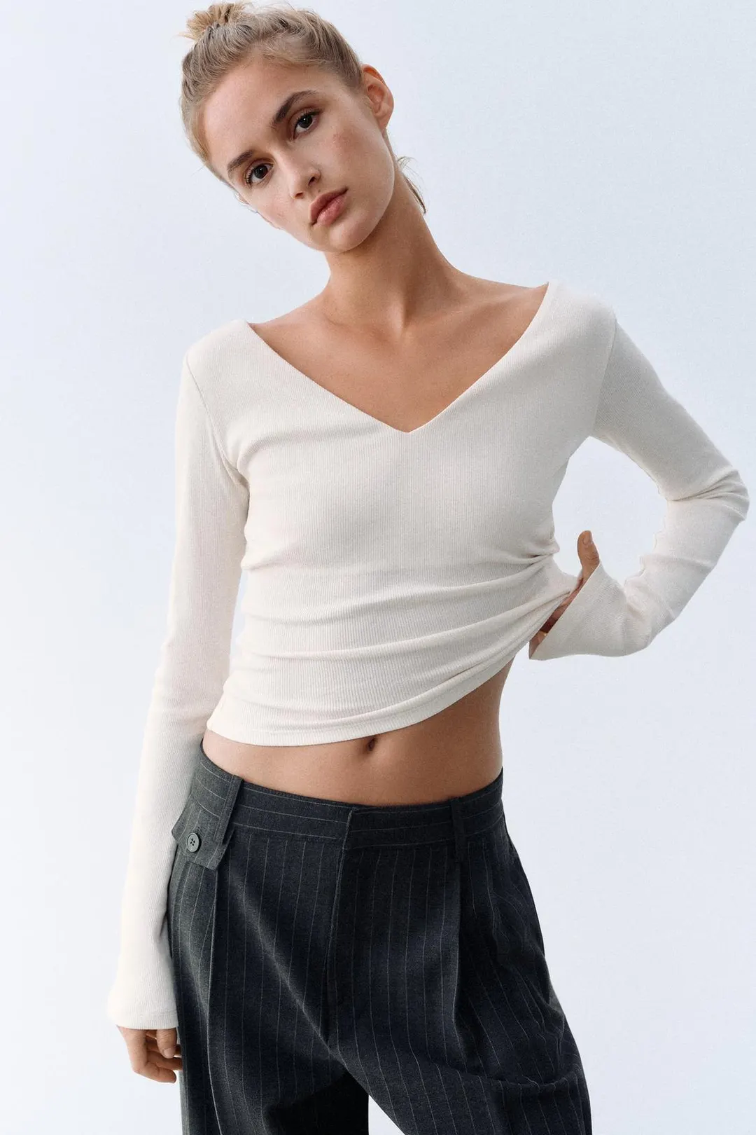 Топ в рубчик с V-образным вырезом, Zara