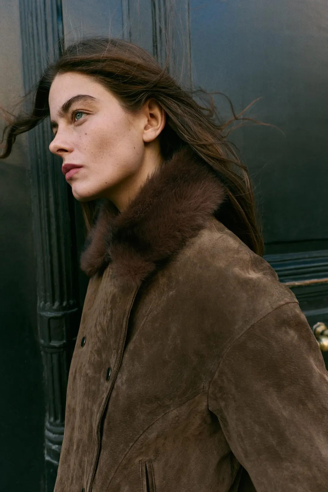 Куртка из 100% кожи с воротником из искусственного меха, Zara