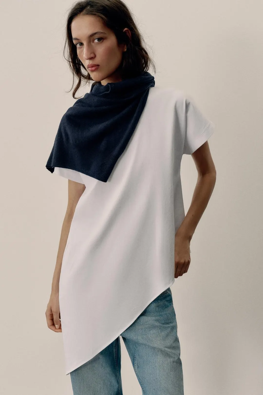 Футболка асимметричного кроя с короткими рукавами, Zara