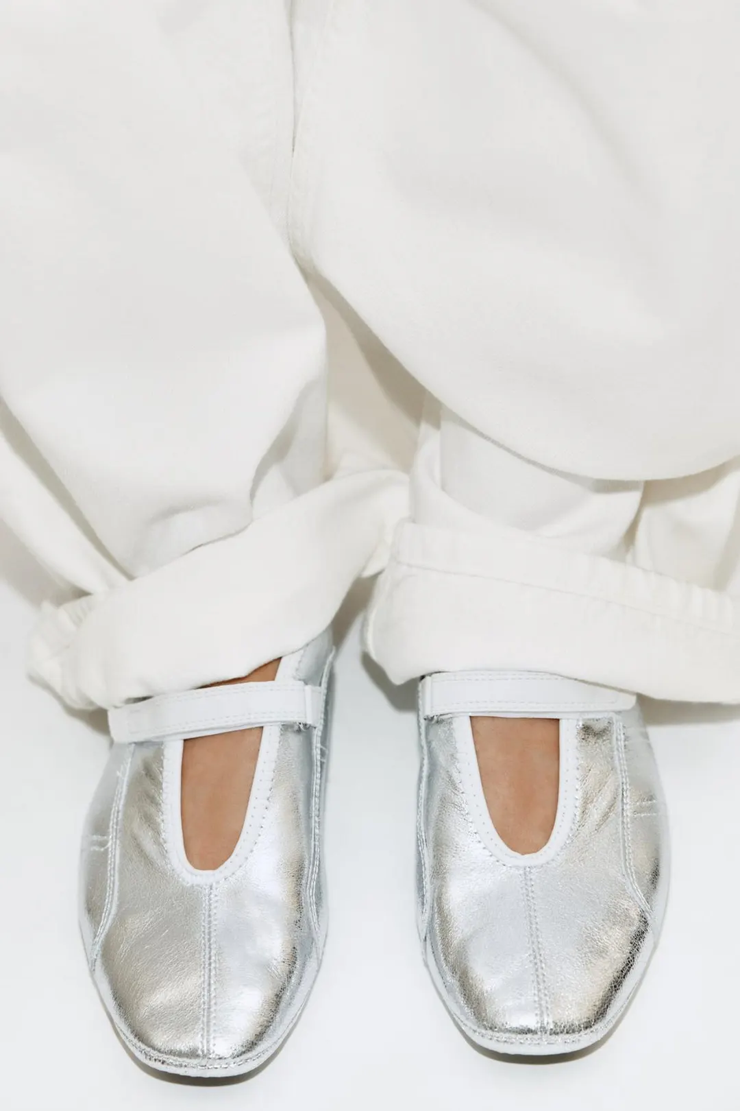 Спортивные балетки из кожи с эффектом металлик, Zara