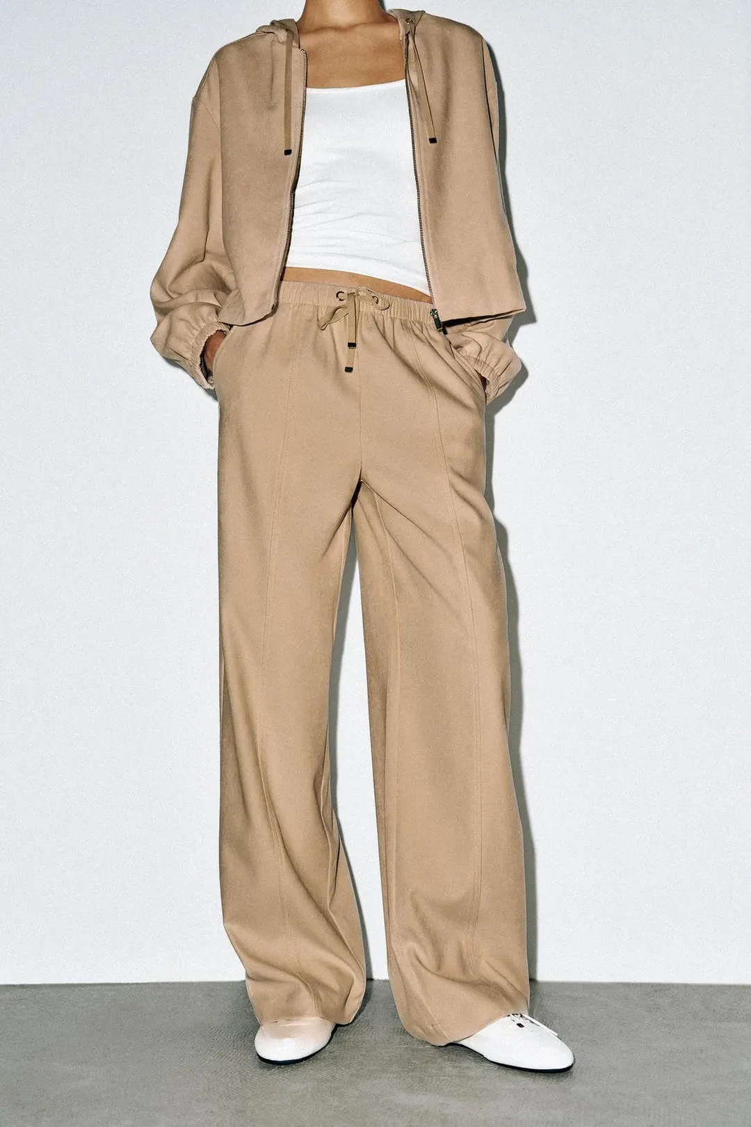 Брюки широкого кроя с эластичным поясом, Zara