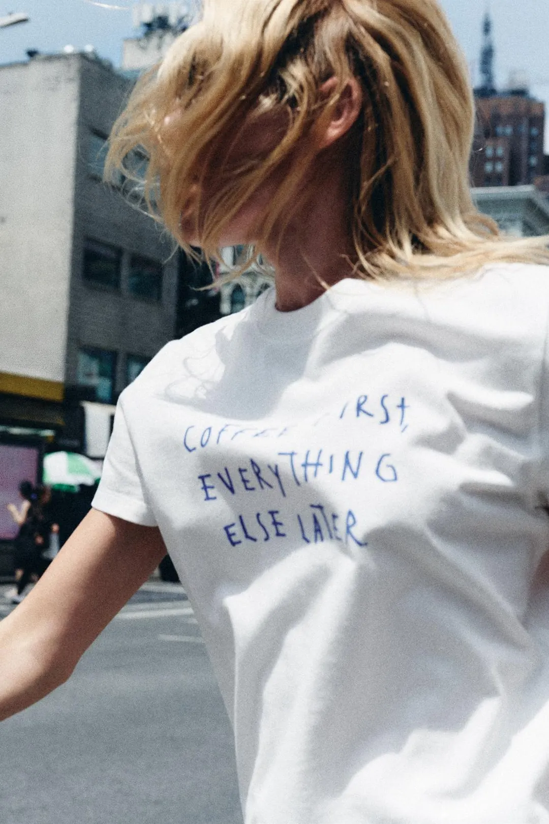 Футболка с надписью, Zara