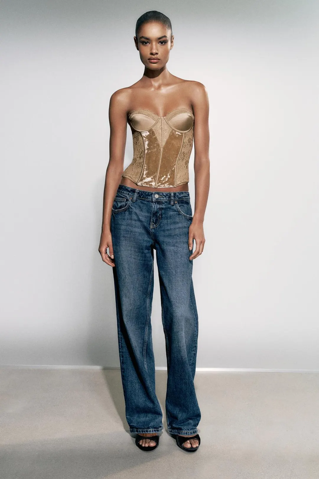 Бархатный корсет с кружевом, Zara