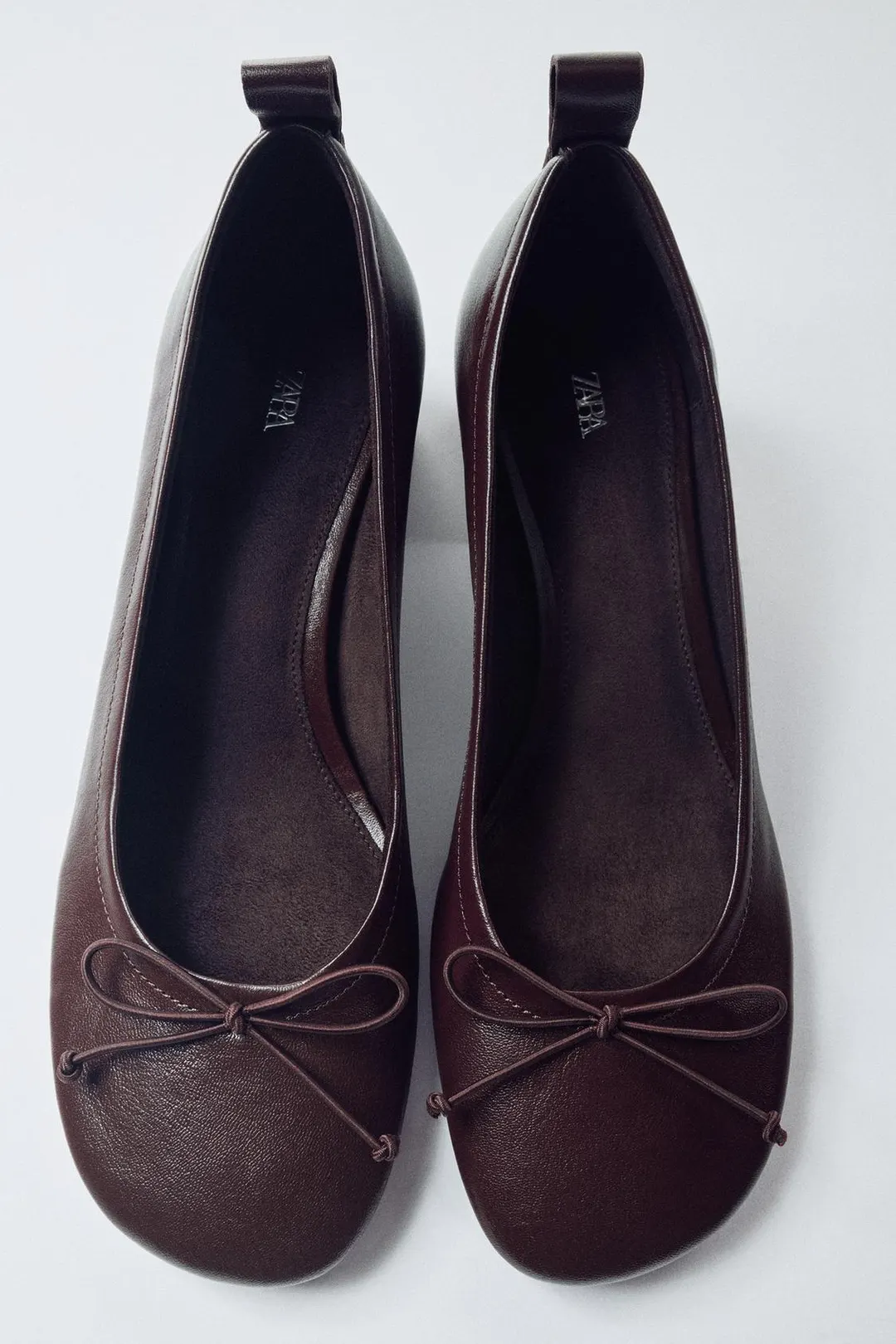 Балетки из кожи на каблуке с бантом, Zara