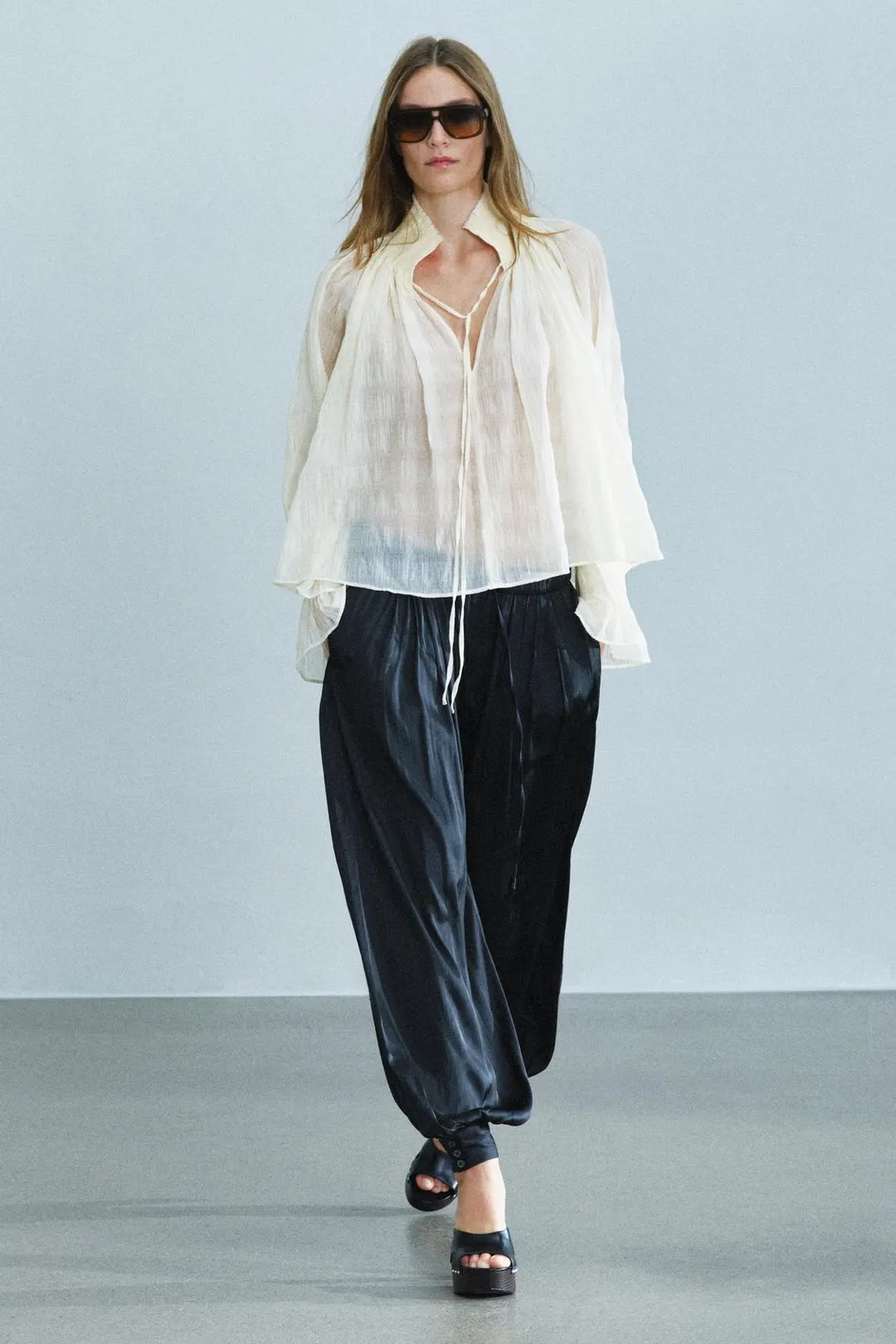 Брюки-саруэл из сатина ZW Collection, Zara