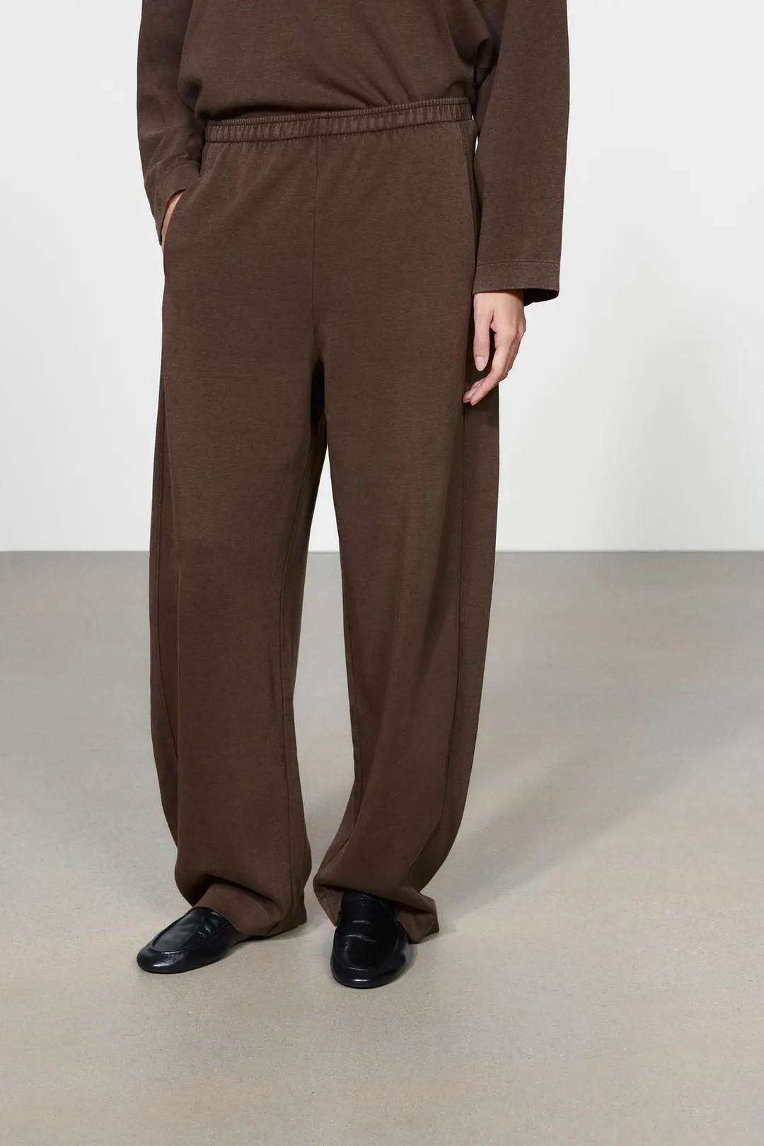 Брюки из интерлока с эффектом стирки, Zara