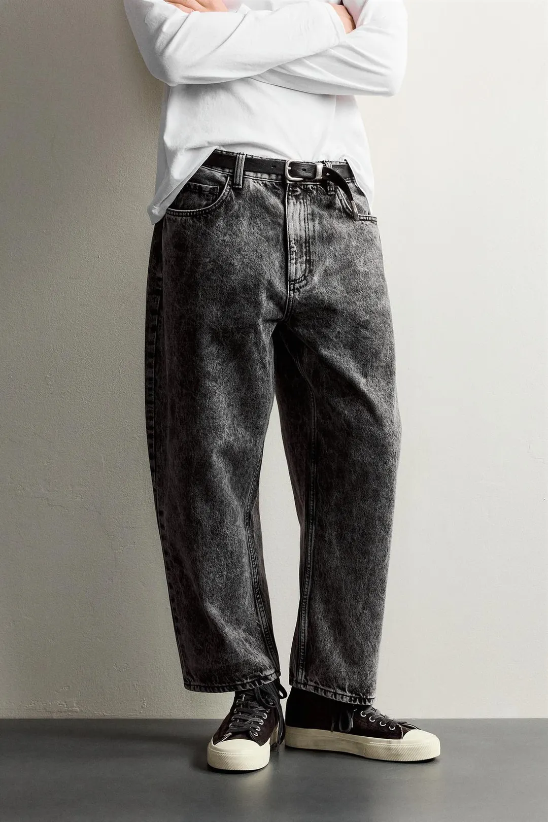 Широкие джинсы зауженного кроя, Zara