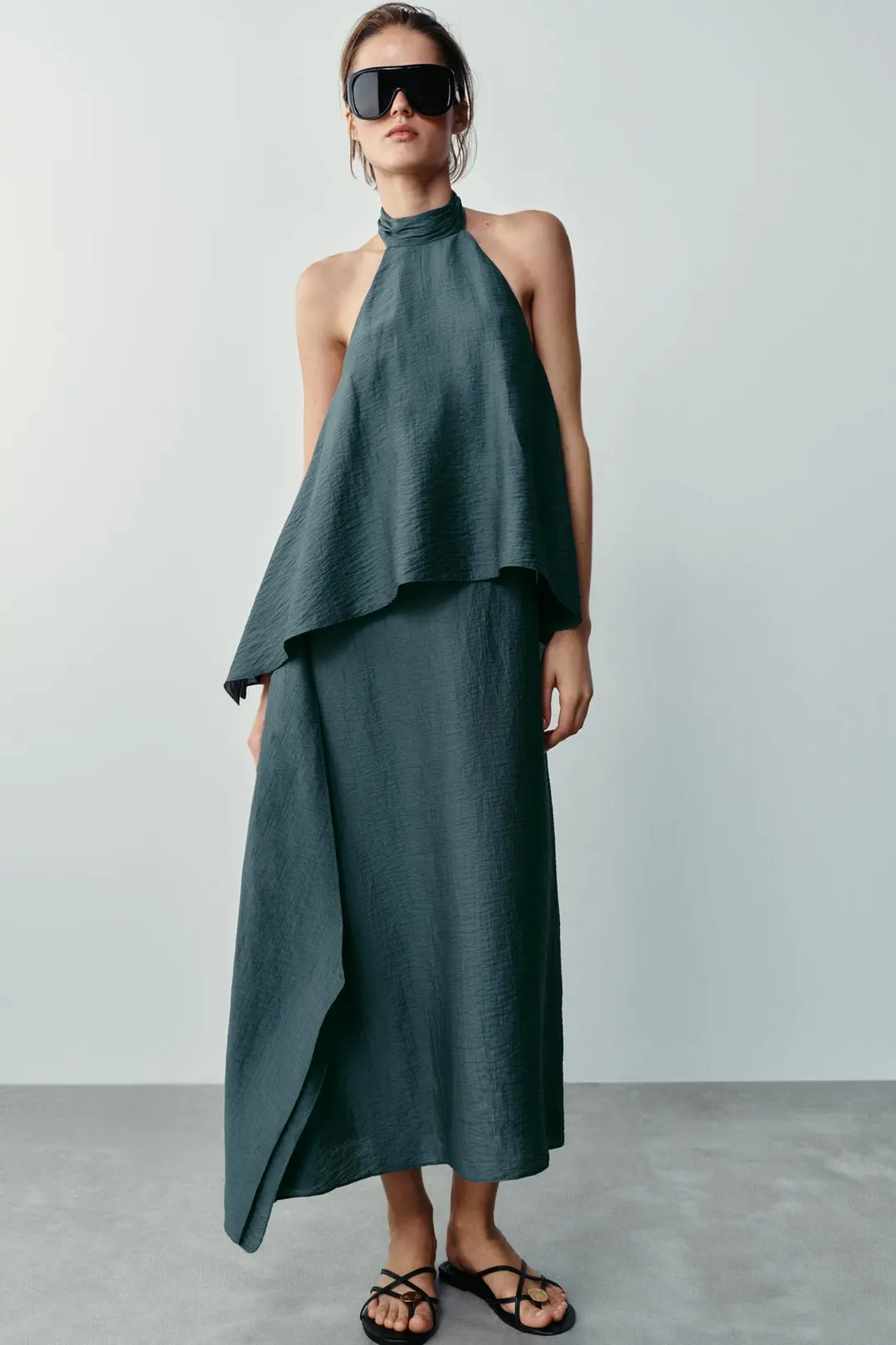 Платье миди из смесового льна с бретелью халтер, Zara