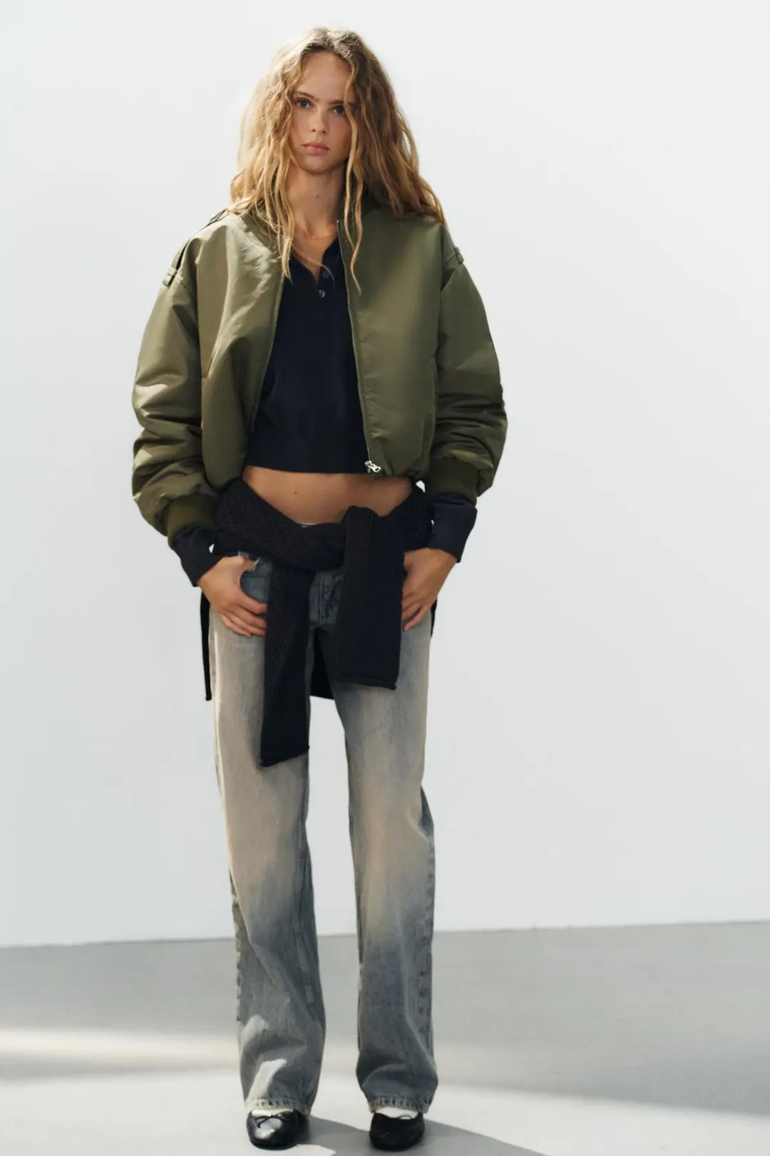 Бомбер с хлястиками, Zara