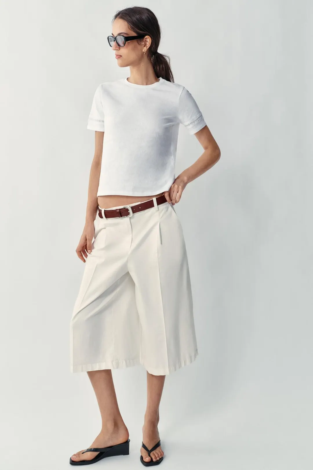 Футболка с короткими рукавами и отделкой, Zara