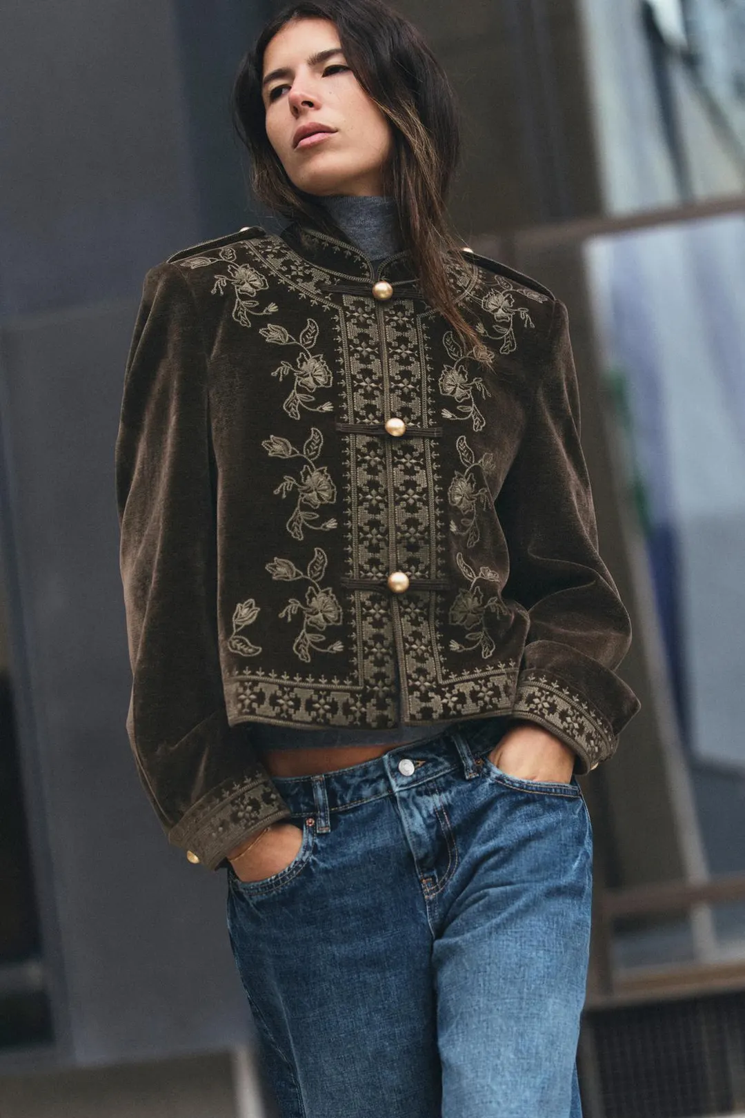 Куртка с вышивкой и застёжкой в китайском стиле, Zara