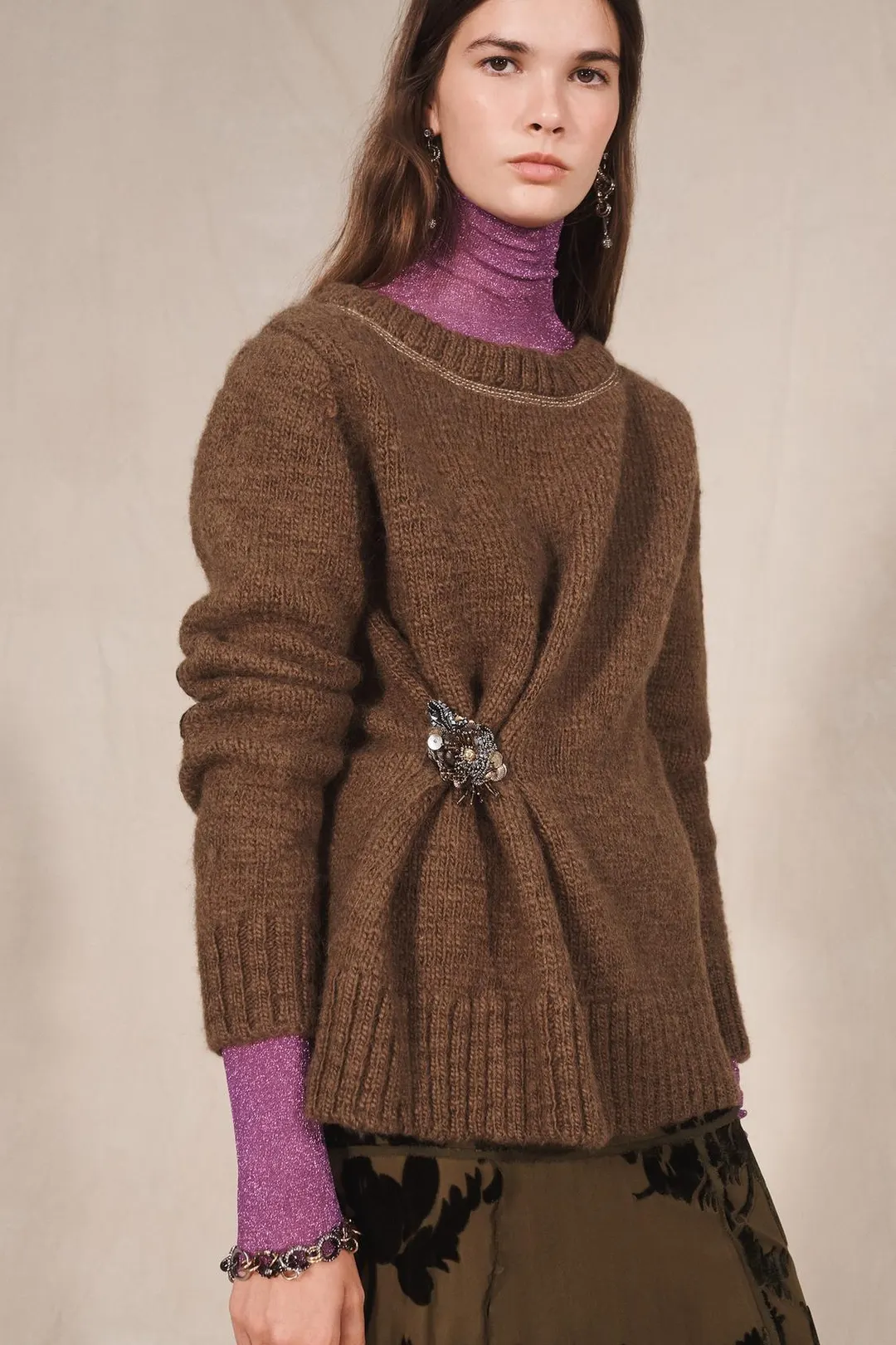 Джемпер шерстяной с брошью Limited Edition, Zara