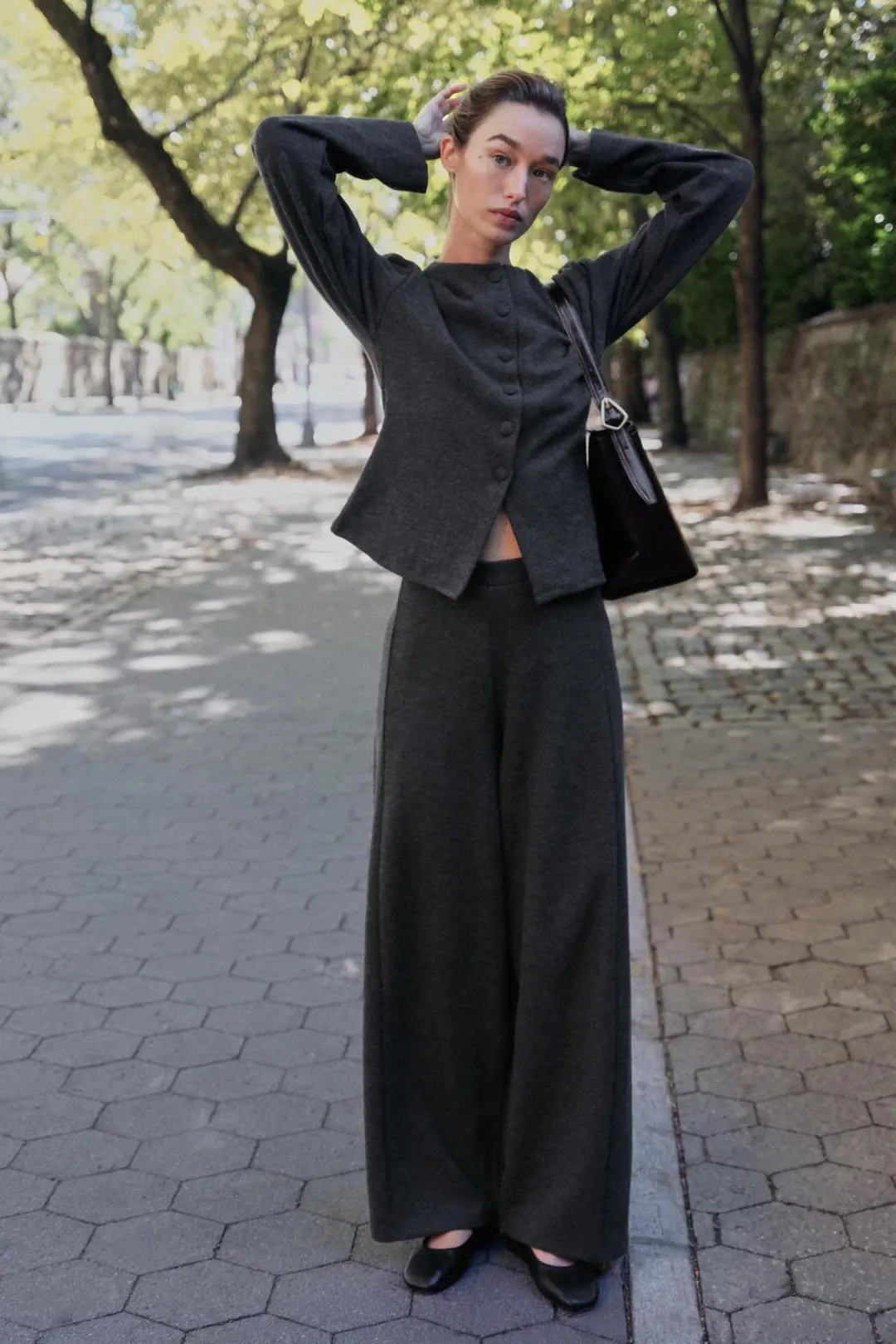 Объемные брюки из мягкой ткани, Zara