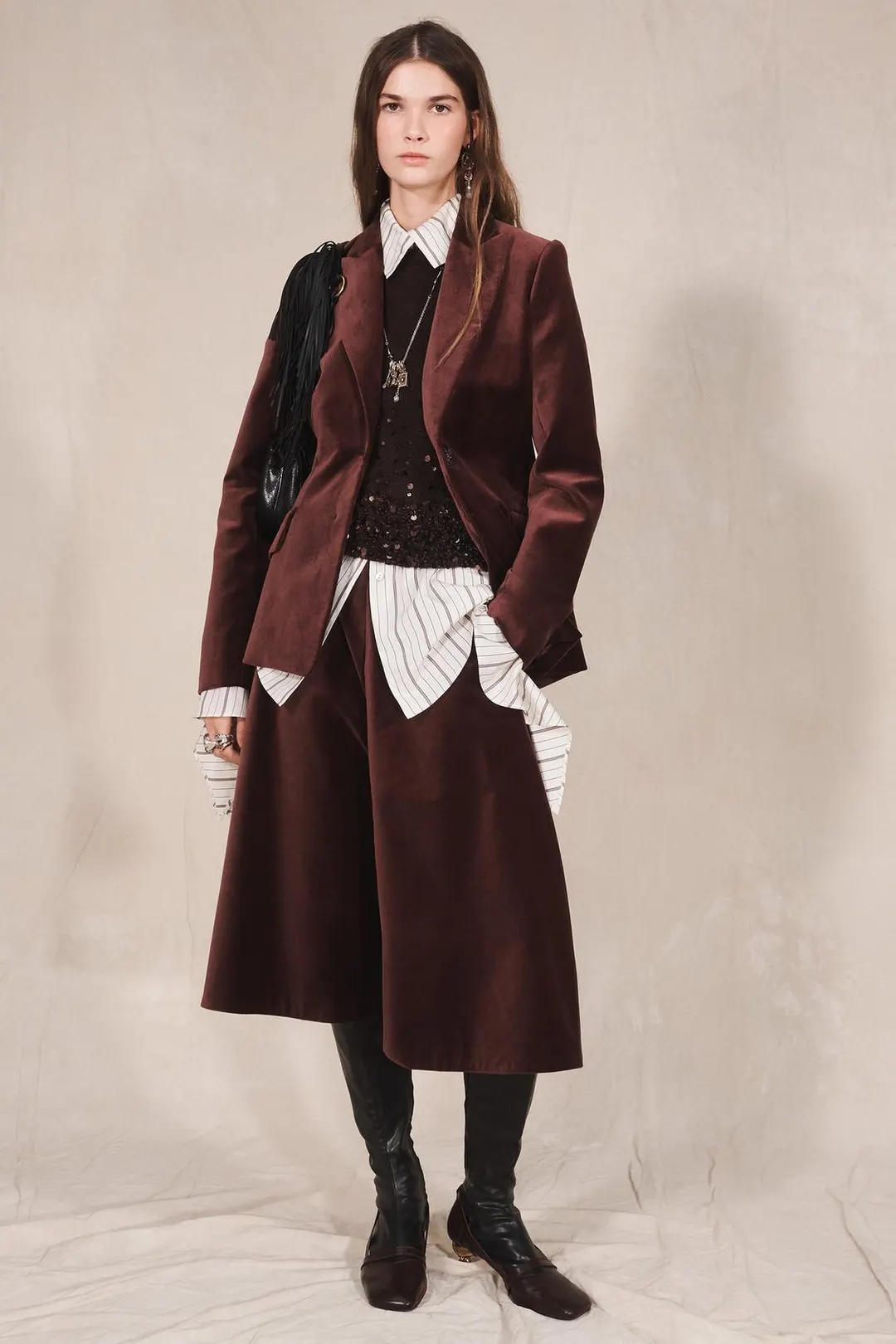 Блейзер бархатный с пуговицей-украшением Limited Edition, Zara