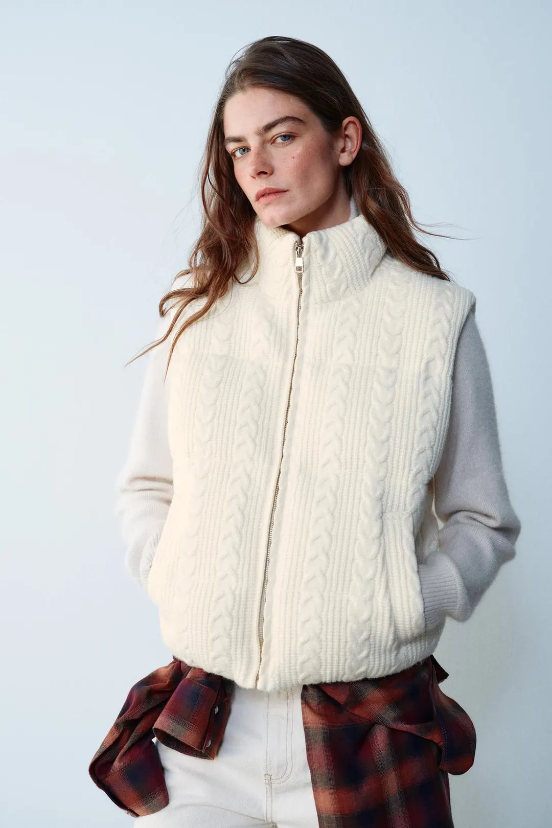 Утепленный жилет фактурной вязки, Zara