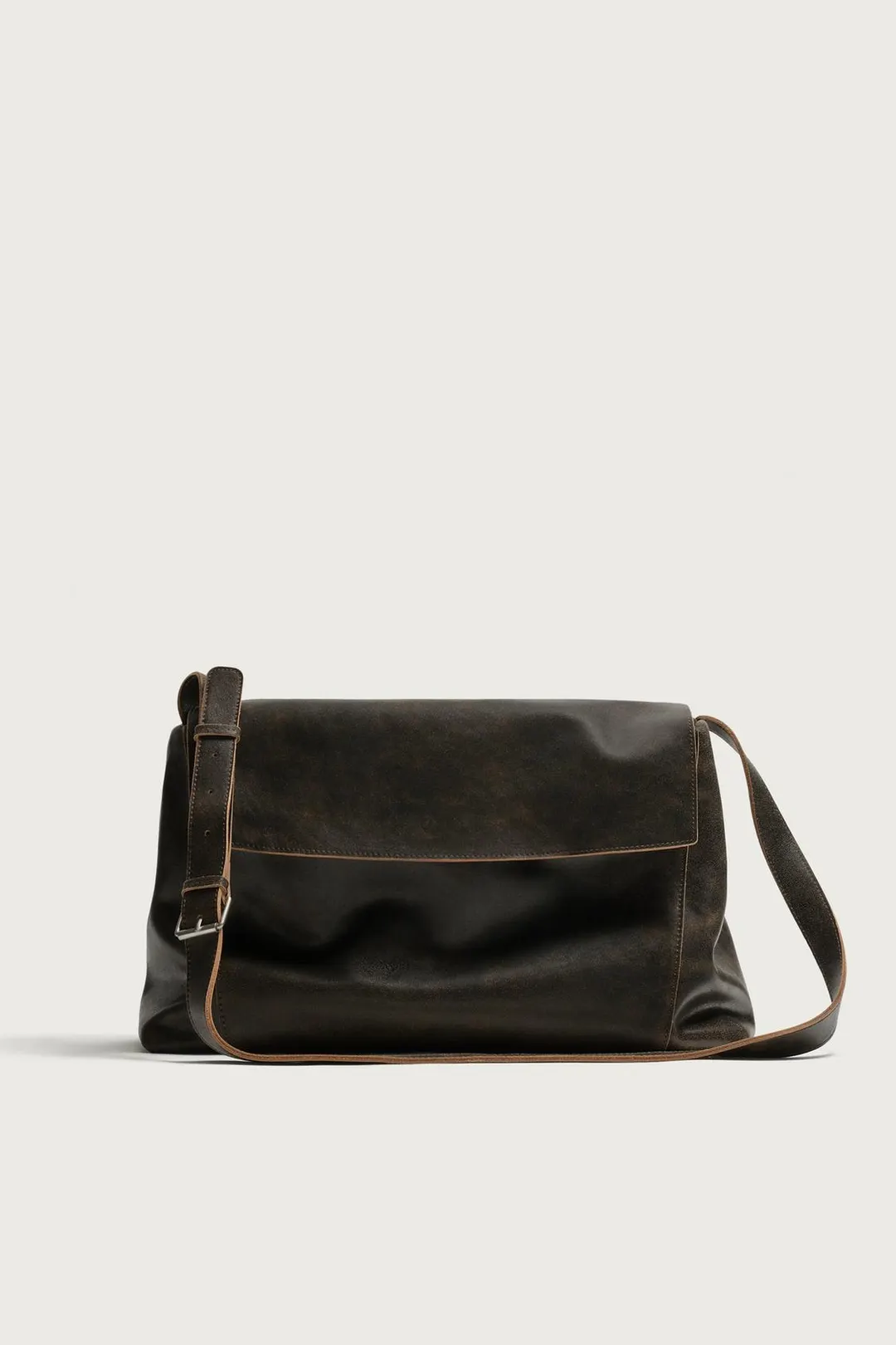 Кожаная сумка через плечо с клапаном, Zara