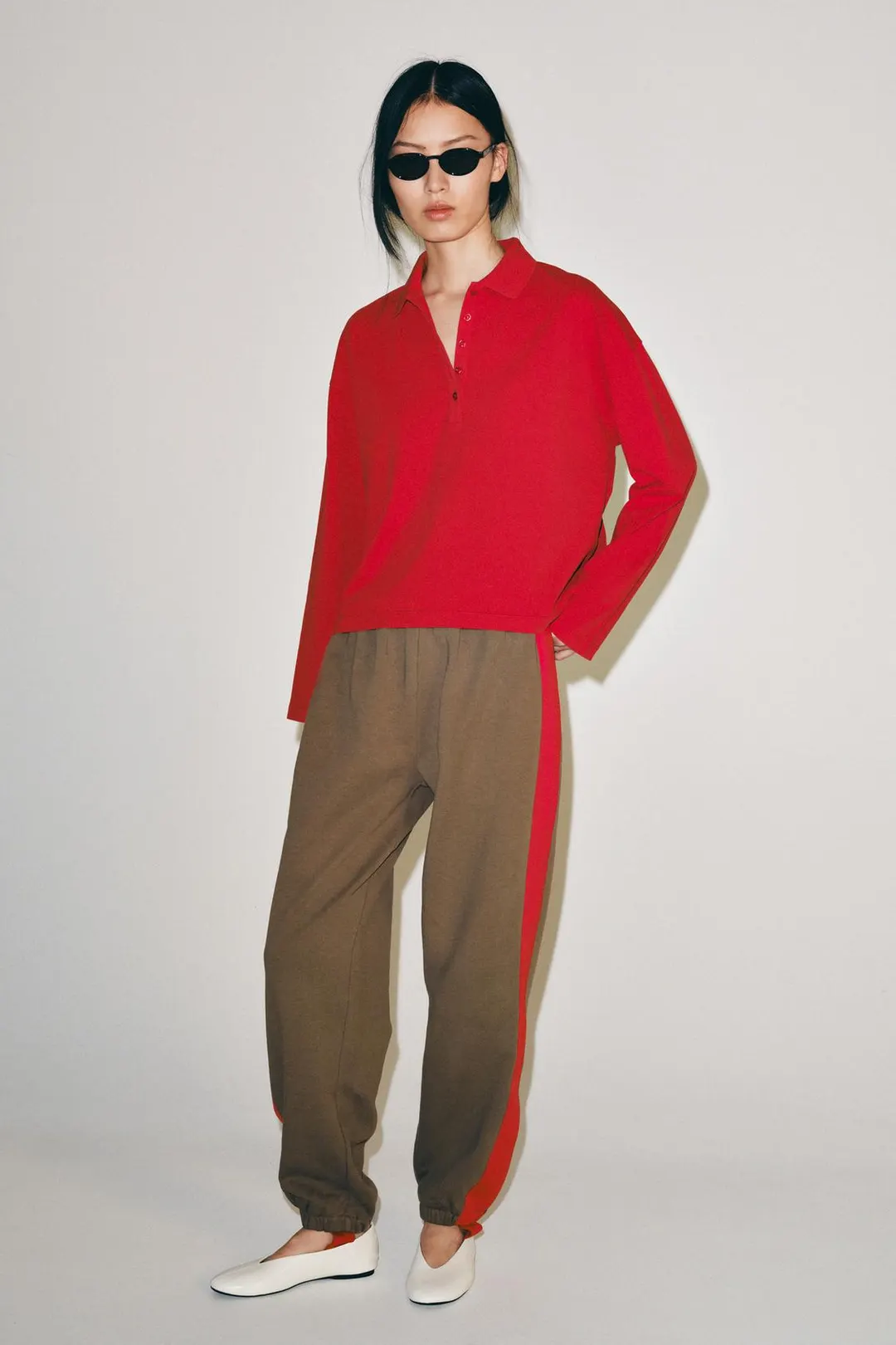 Брюки со штрипками и боковыми лампасами, Zara