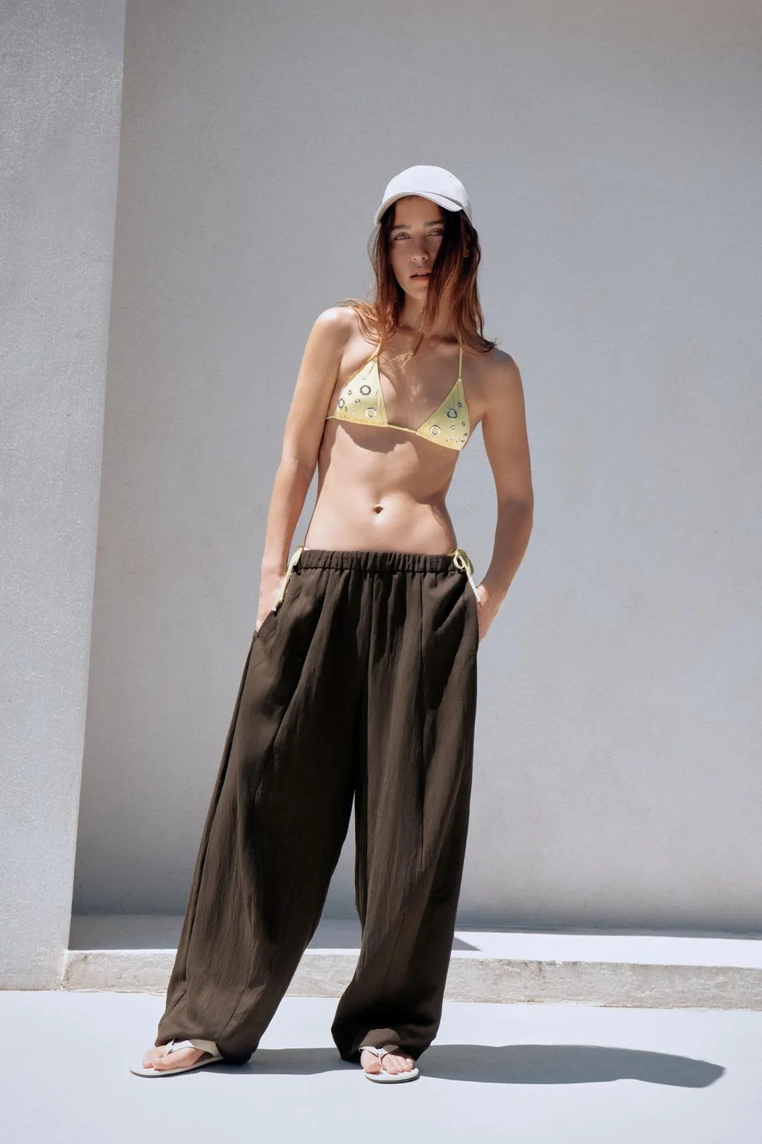 Брюки ZW Collection фасона barrel, Zara