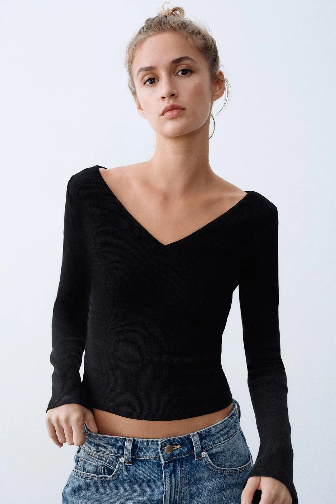 Топ в рубчик с V-образным вырезом, Zara