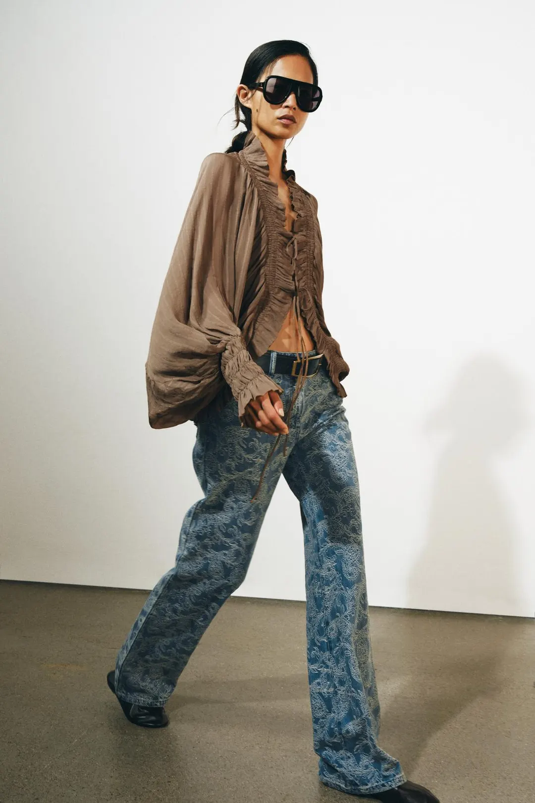 Блузка со сборками ZW Collection, Zara
