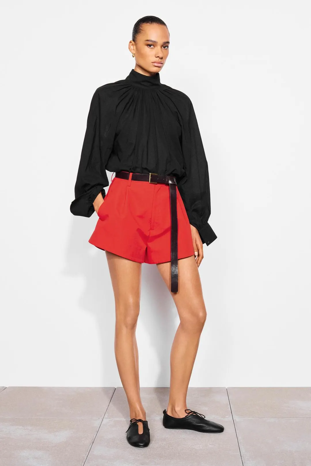 Кожаные балетки, Zara