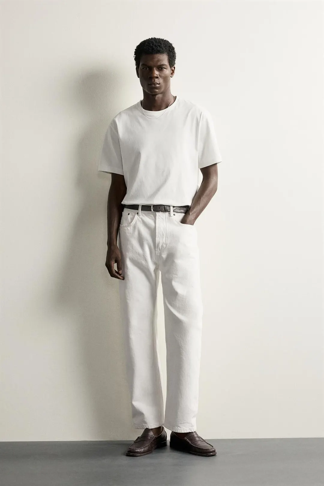 Базовая футболка средней плотности /02, Zara