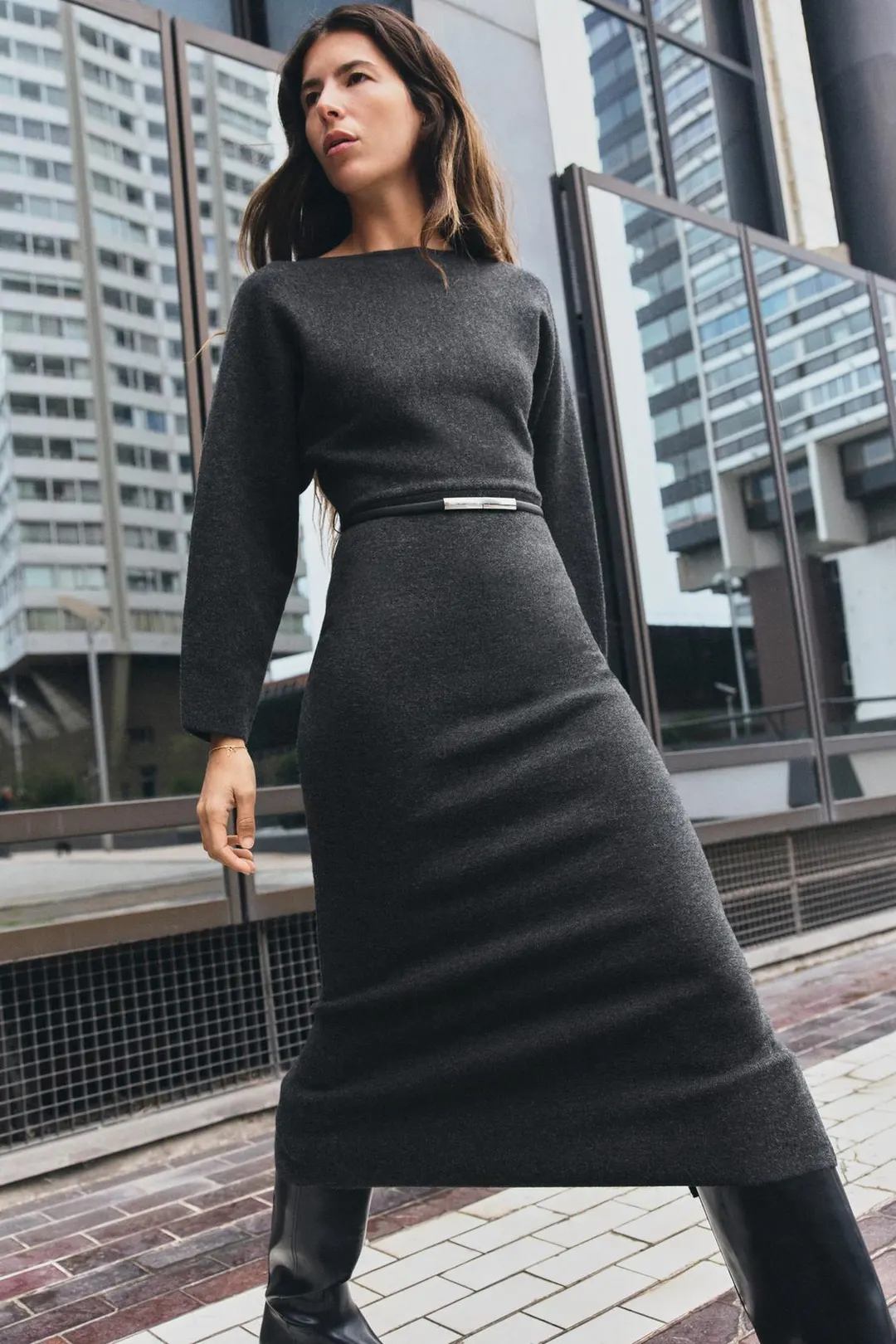 Длинное вязаное платье с поясом, Zara