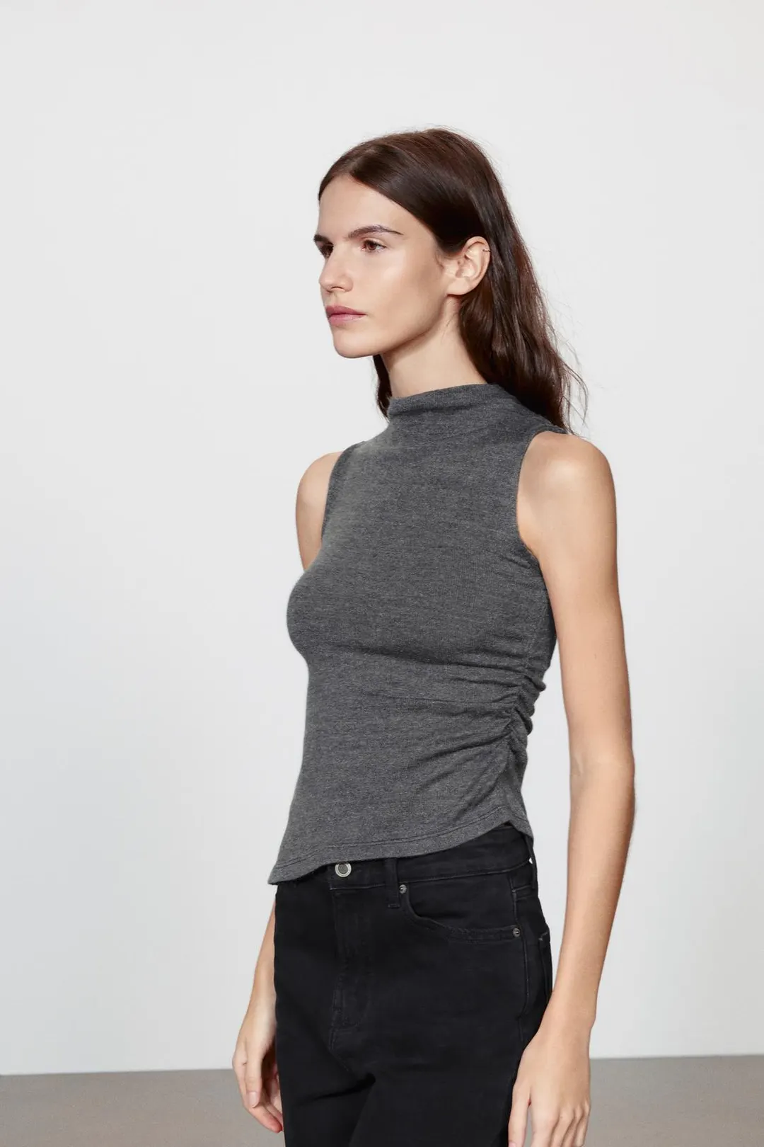 Топ со сборками и высоким воротником, Zara