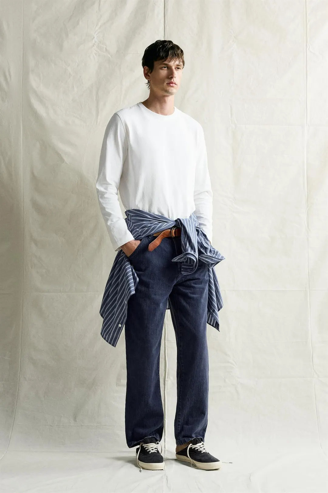 Джинсы свободного кроя с эффектом стирки, Zara