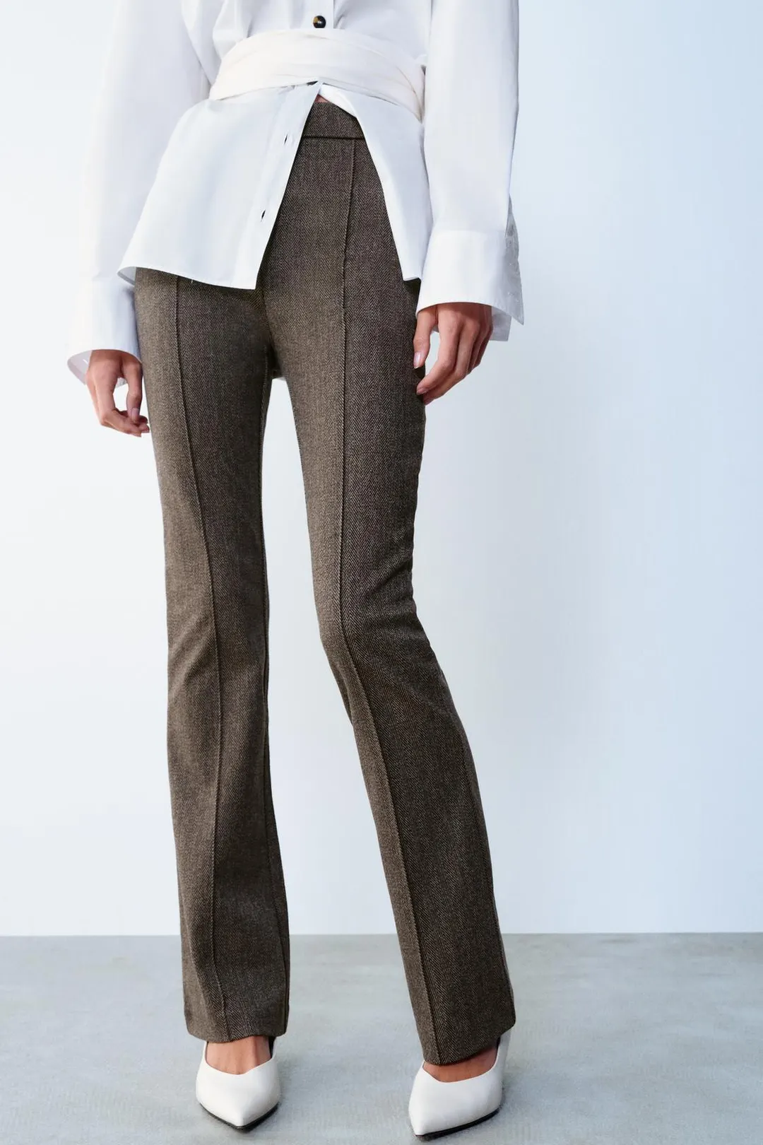Расклешенные легинсы в елочку, Zara