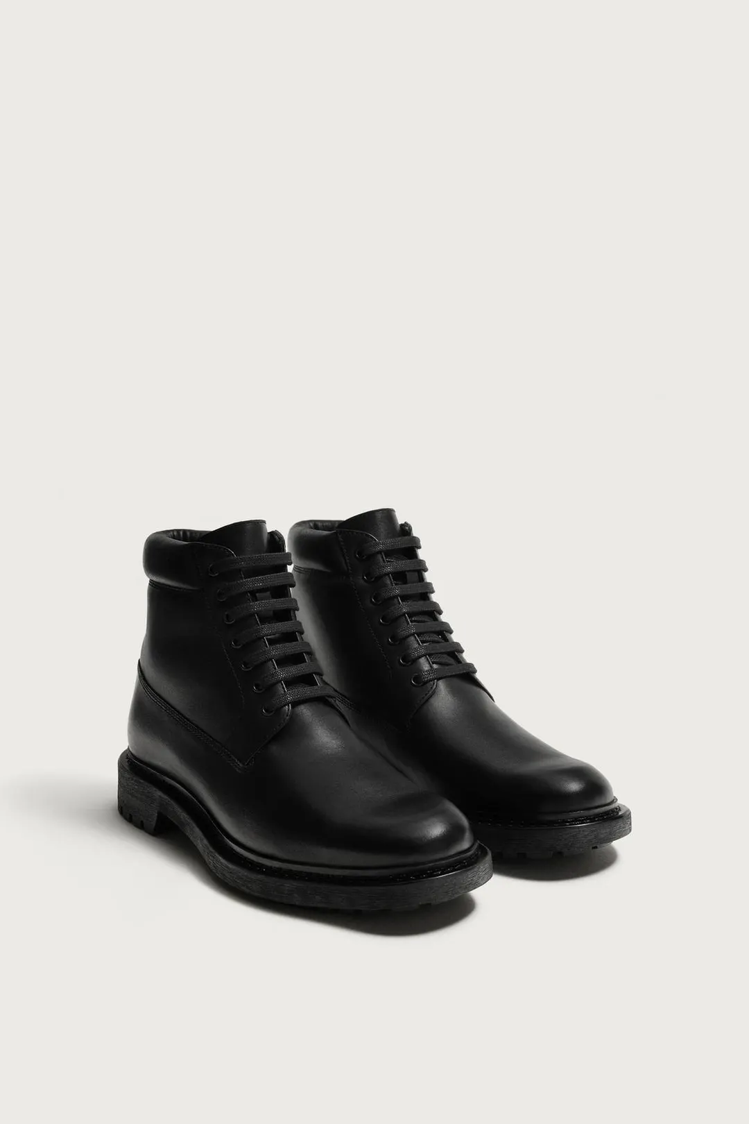 Кожаные ботинки на шнуровке, Zara