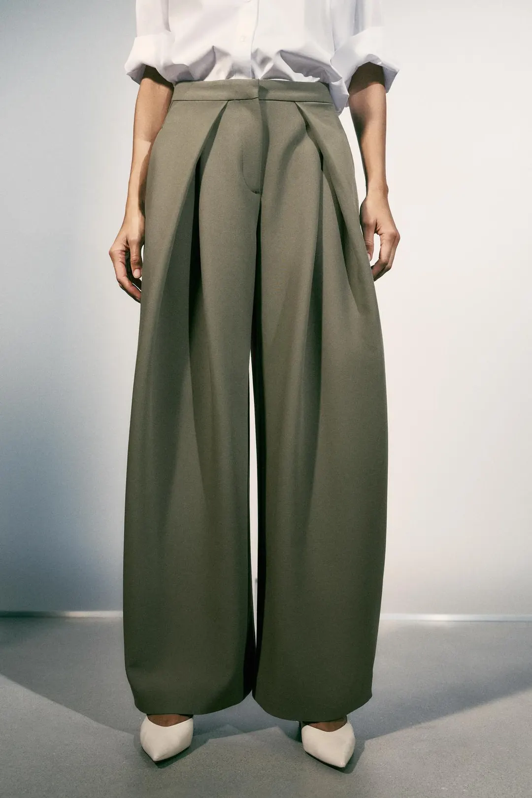 Широкие брюки со складками, Zara