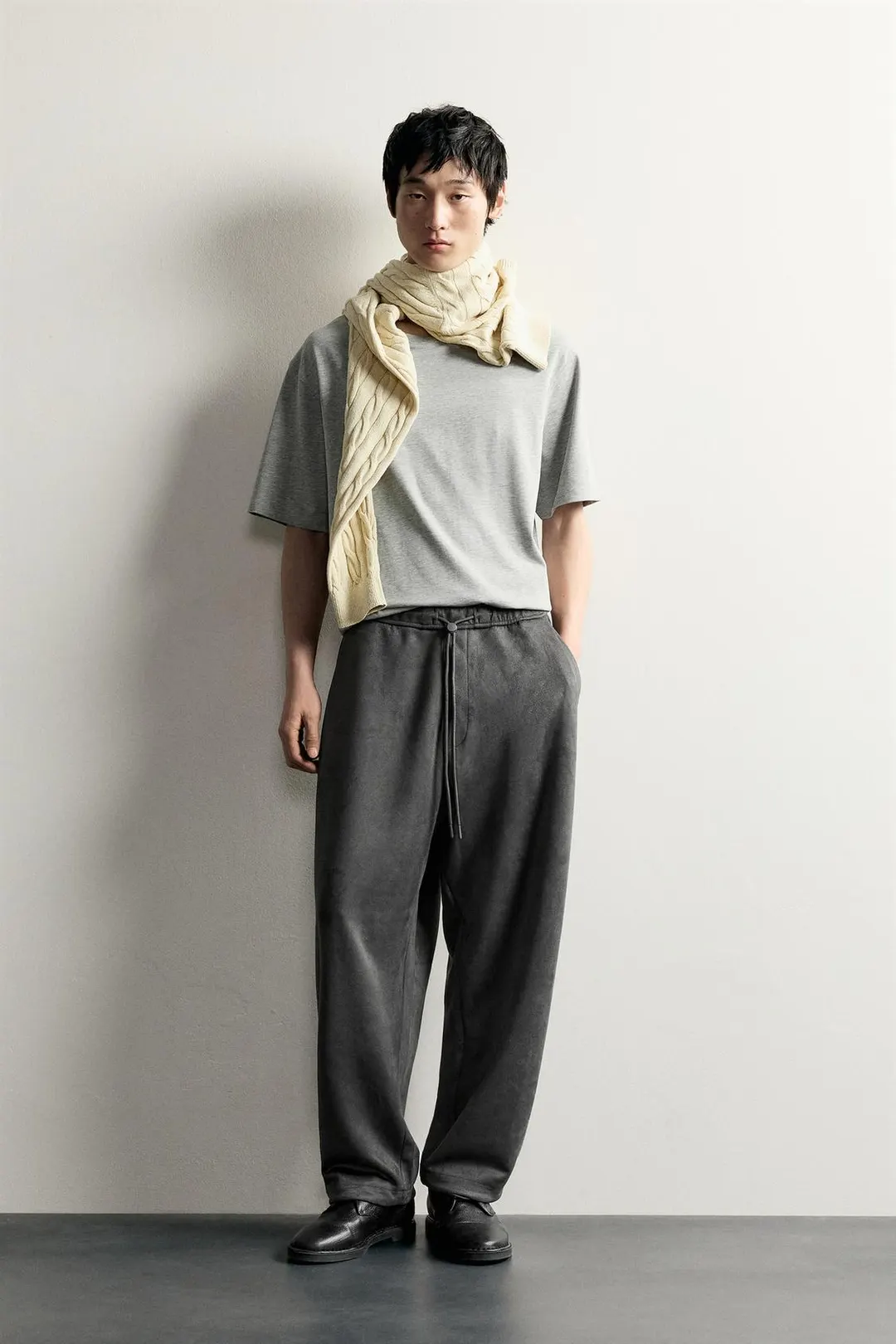 Брюки широкого кроя из искусственной замши, Zara