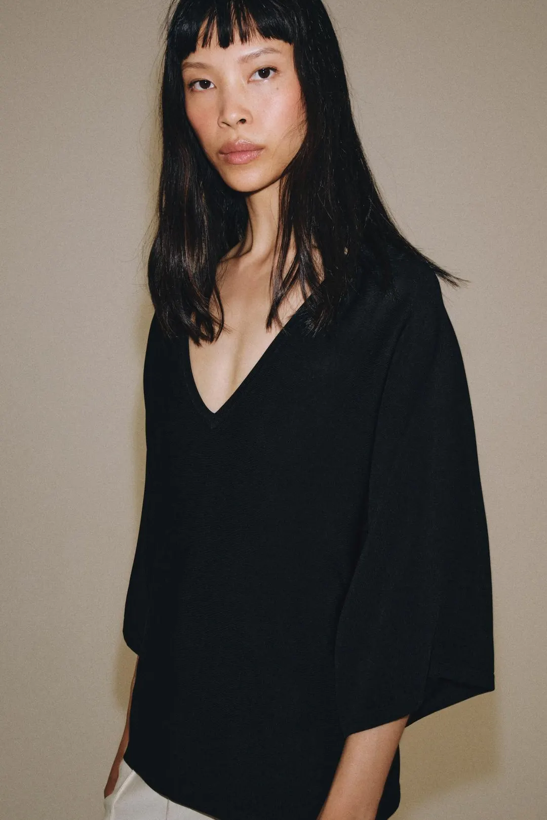 Топ струящийся трикотажный с V-образным вырезом, Zara