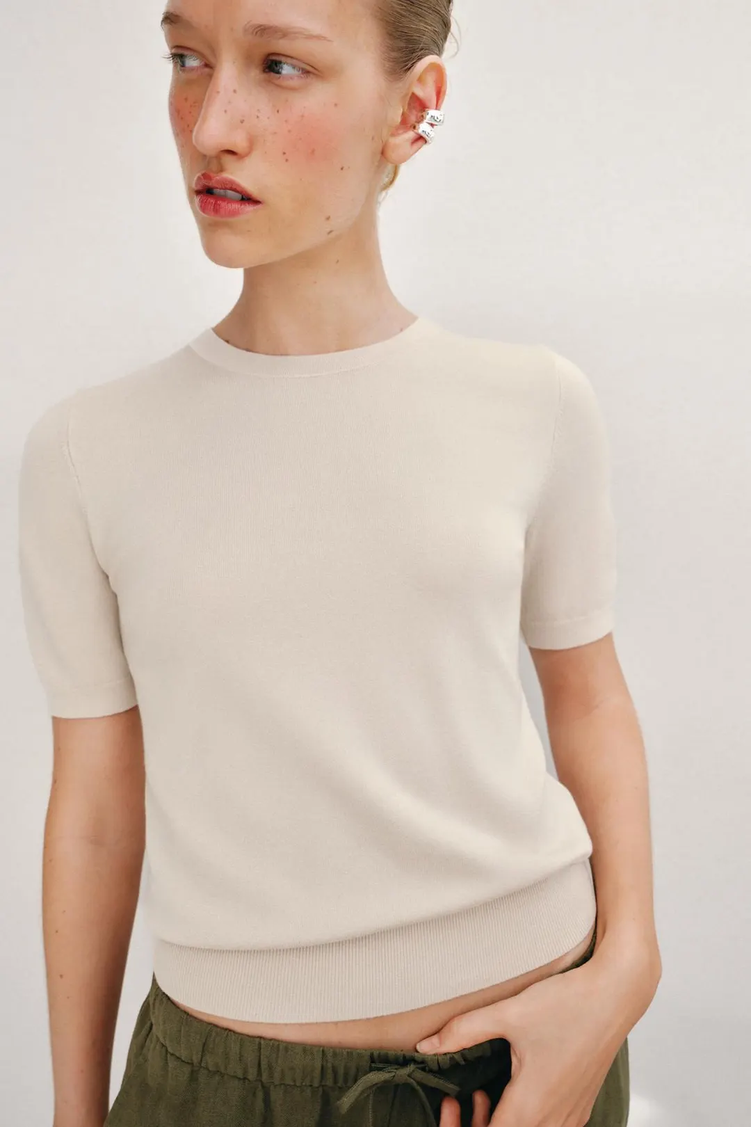 Базовый однотонный вязаный топ с короткими рукавами, Zara