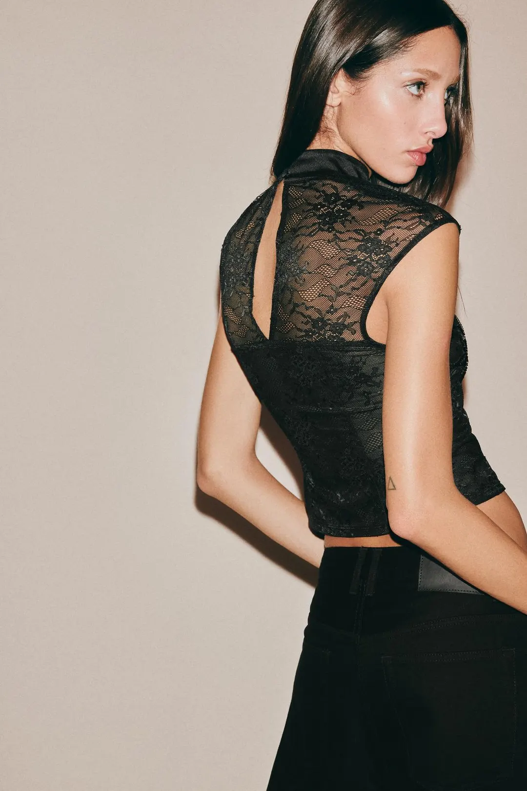 Кружевной топ с вышивкой, Zara