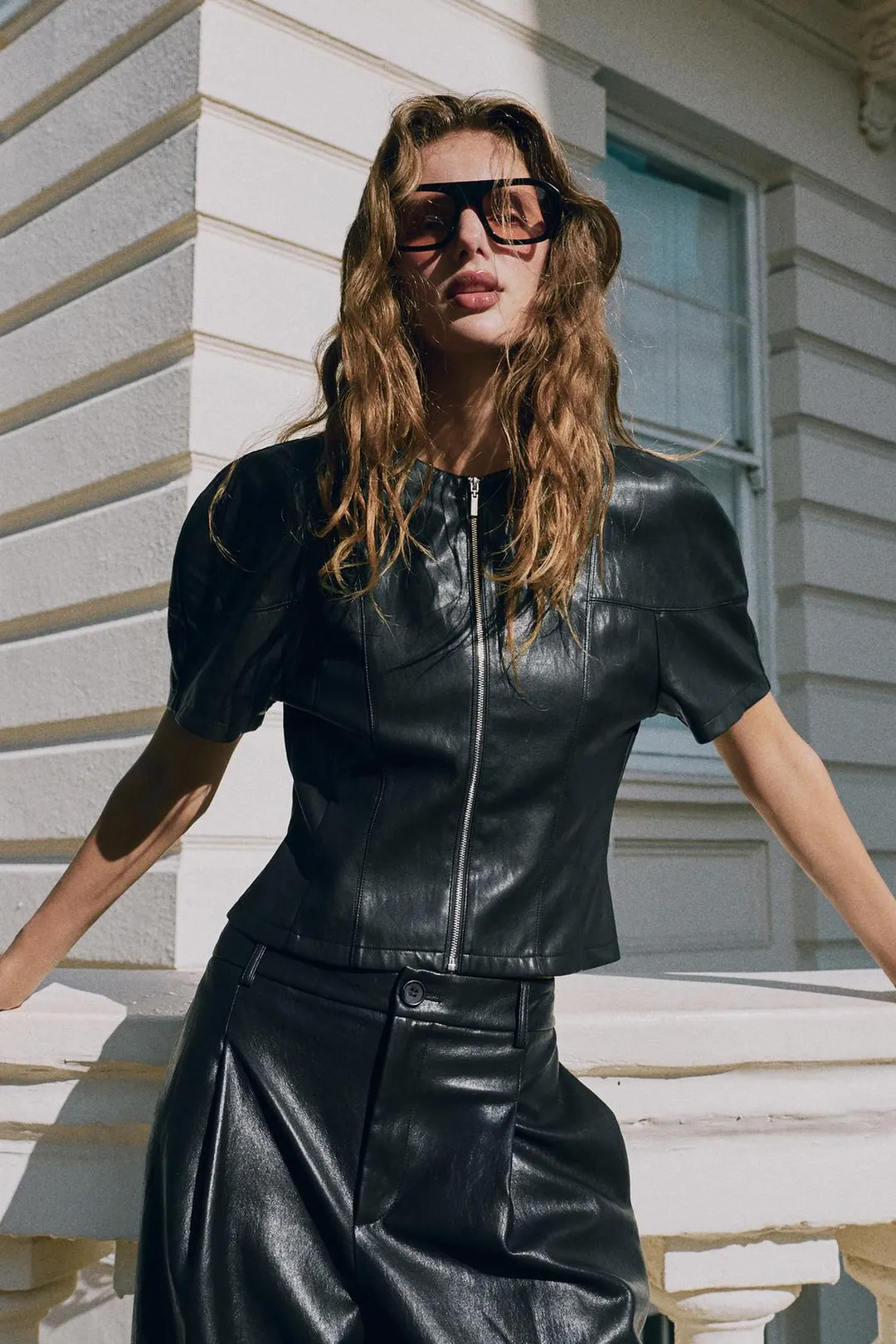Топ под кожу на молнии, Zara