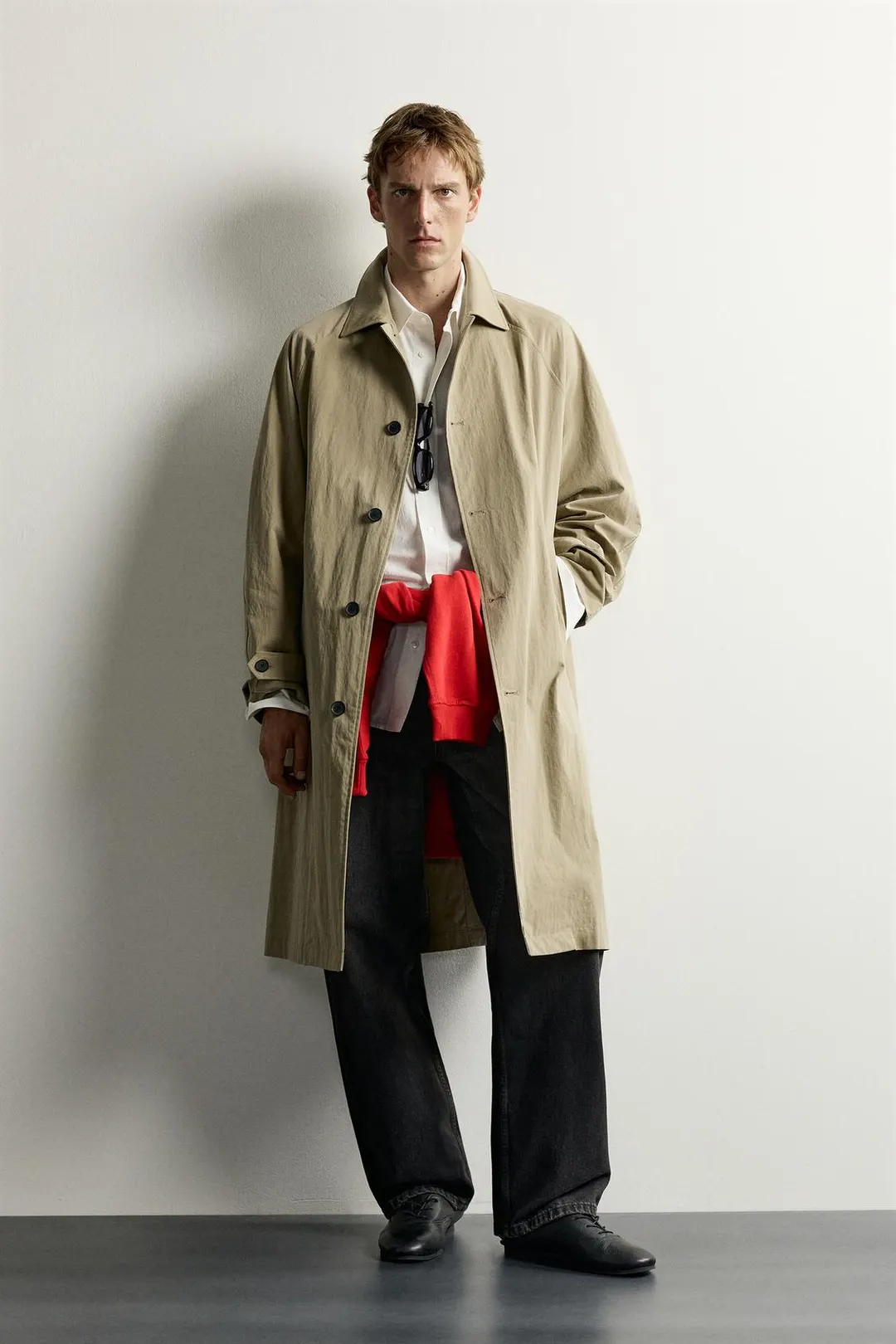 Контрастный тренч свободного кроя, Zara