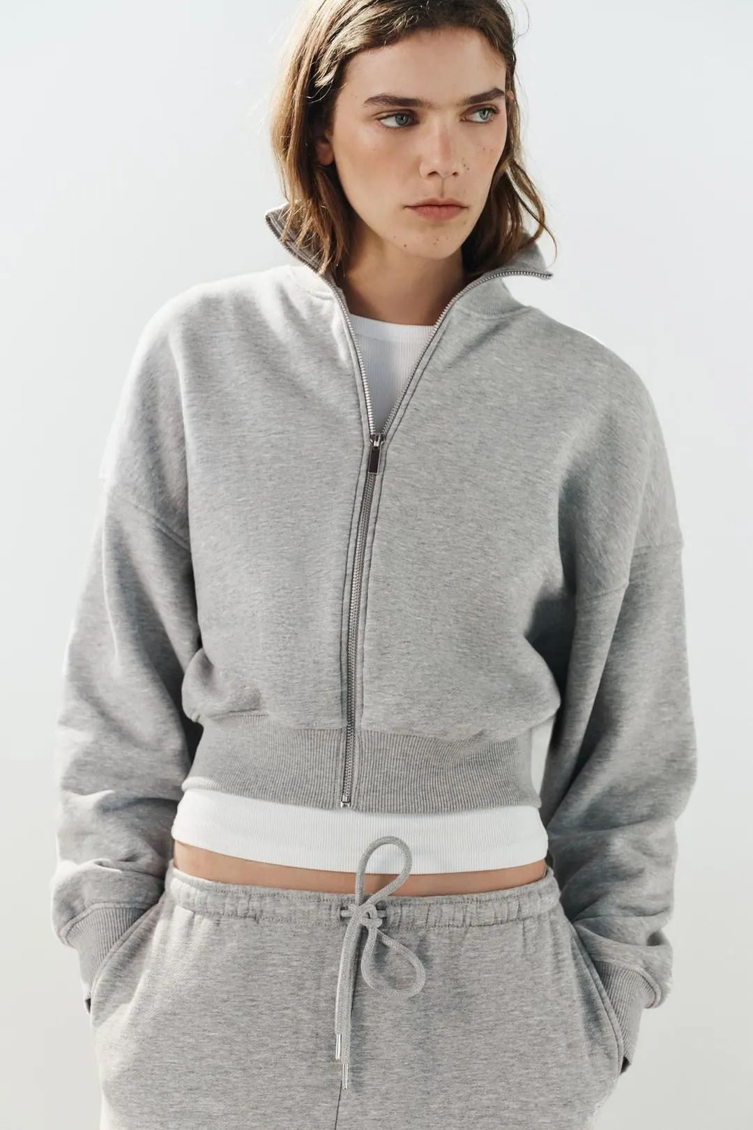 Толстовка на молнии, Zara