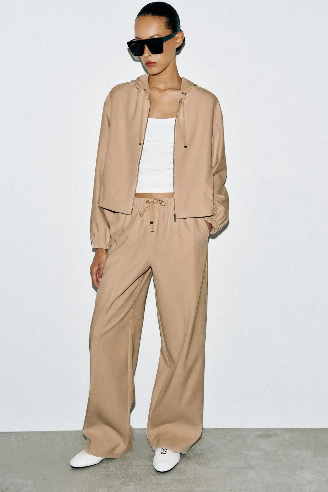 Брюки широкого кроя с эластичным поясом, Zara