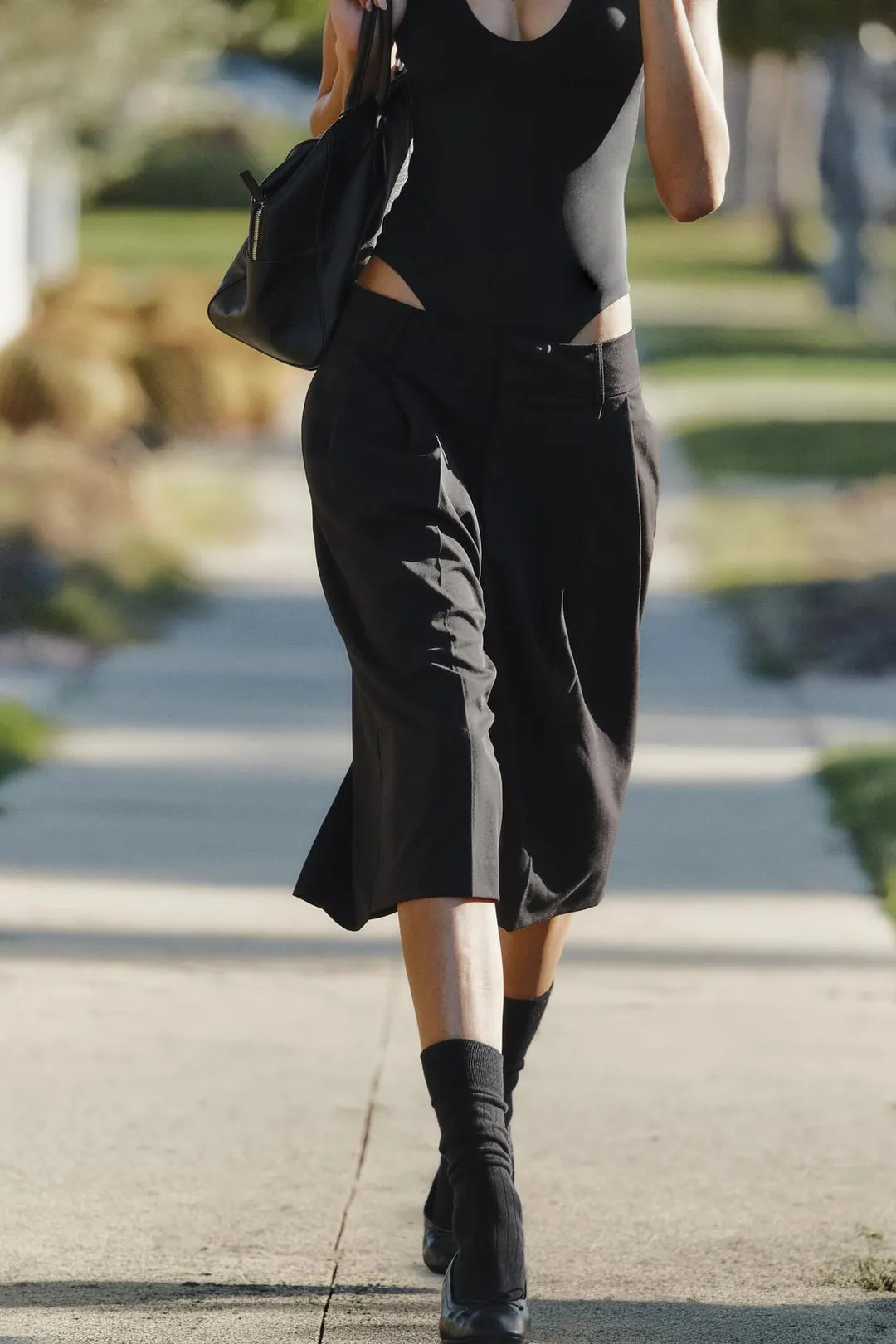 Удлиненные бермуды со складками, Zara