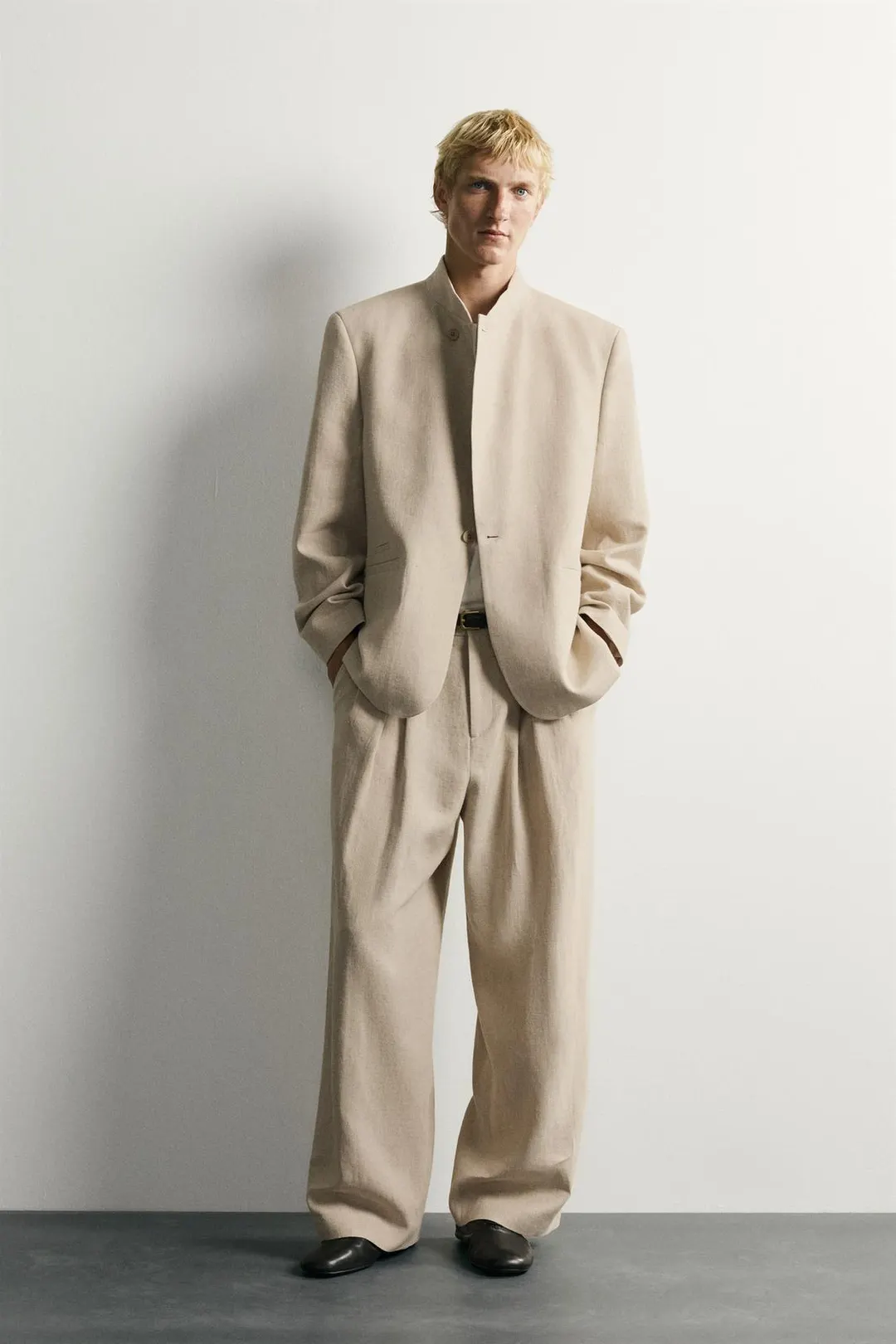 Костюмные брюки свободного кроя со складками, Zara