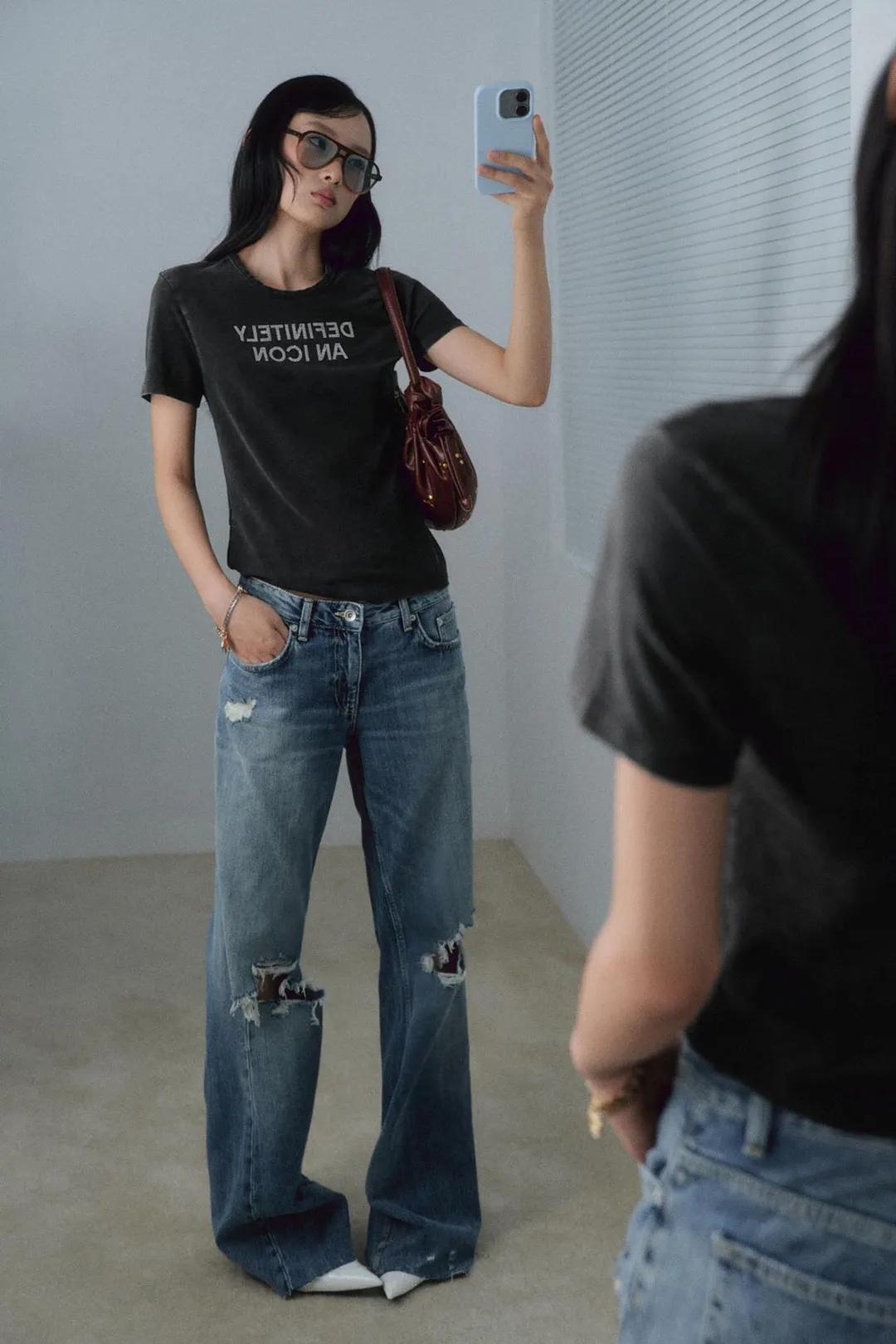 Футболка с блестящей надписью и эффектом стирки, Zara